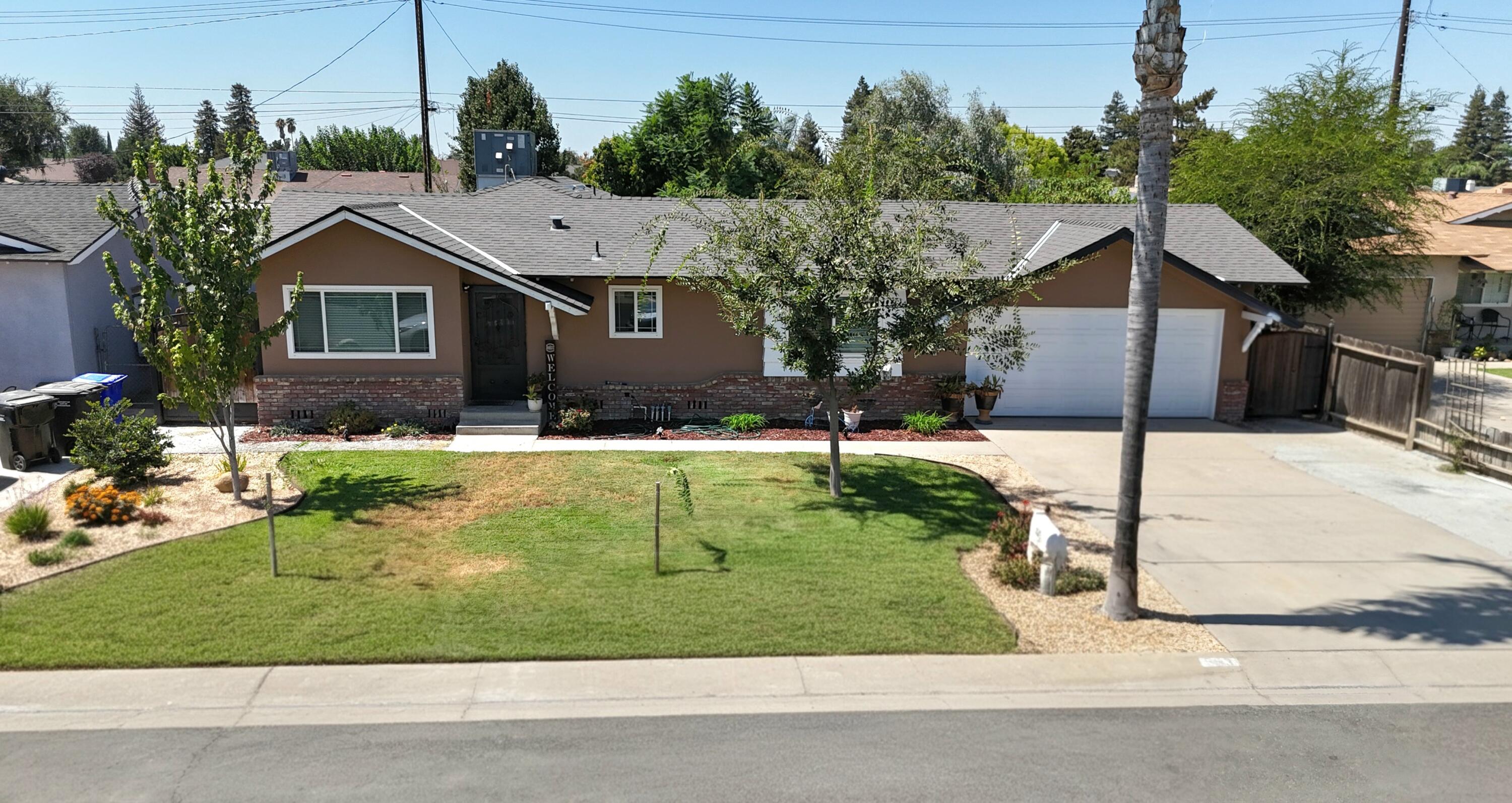 563 N Walch St, Porterville, CA 93257