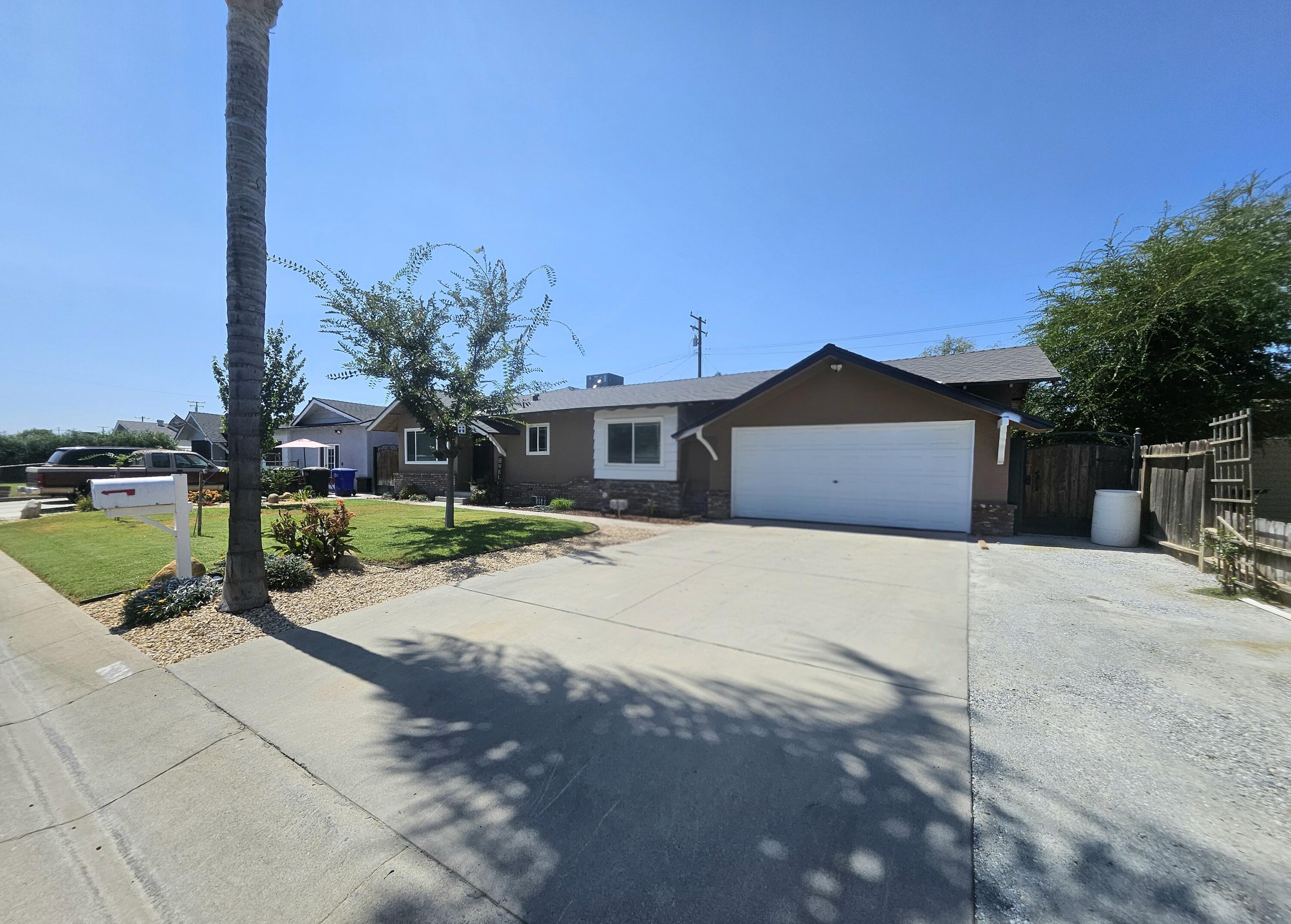 563 N Walch St, Porterville, CA 93257