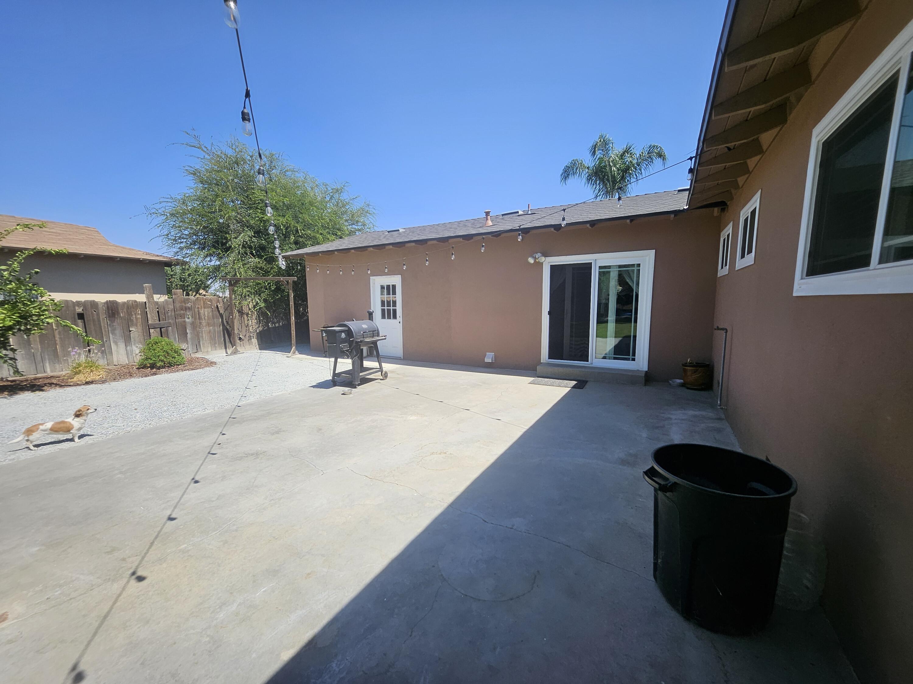 563 N Walch St, Porterville, CA 93257