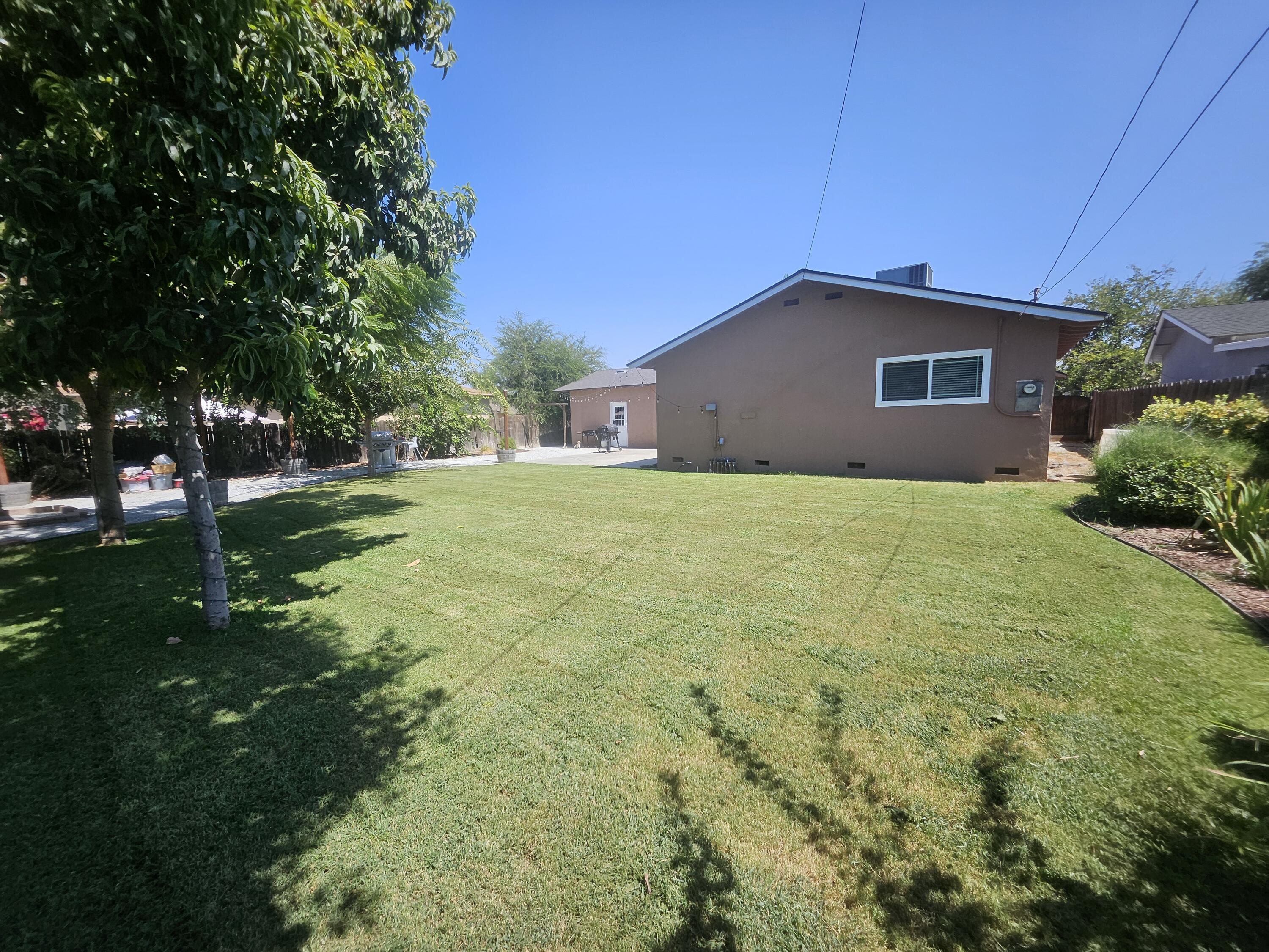 563 N Walch St, Porterville, CA 93257
