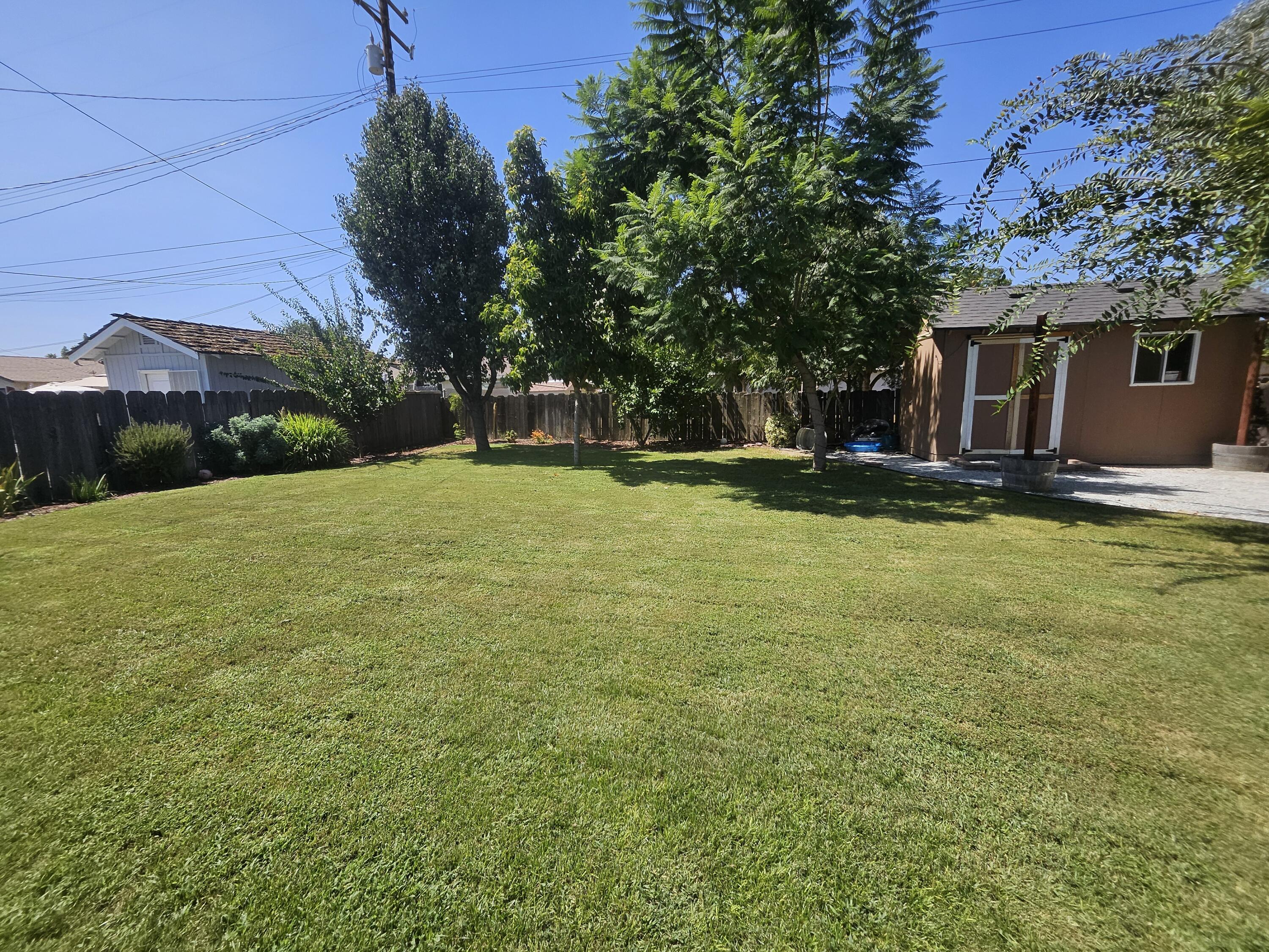 563 N Walch St, Porterville, CA 93257