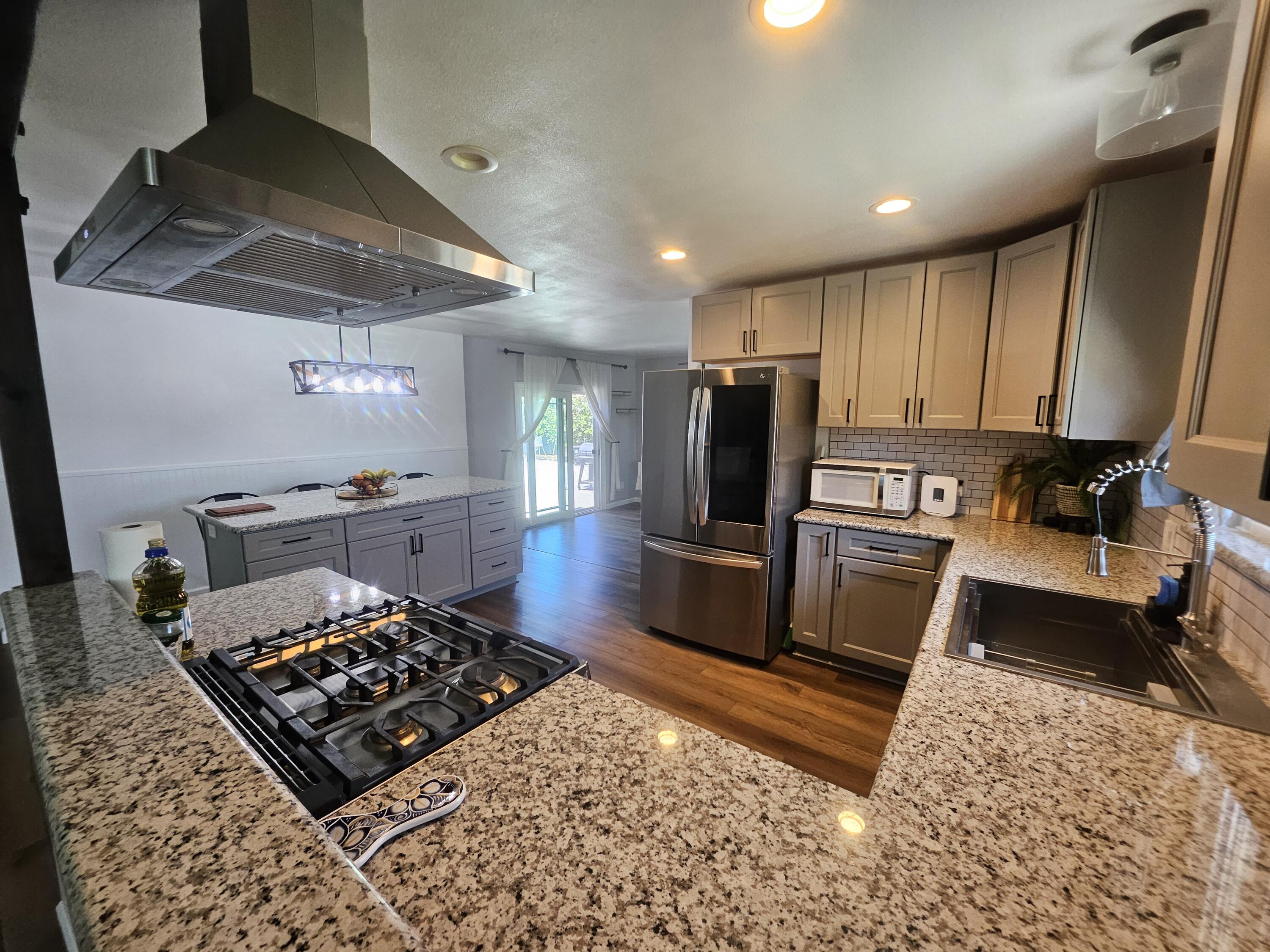 563 N Walch St, Porterville, CA 93257