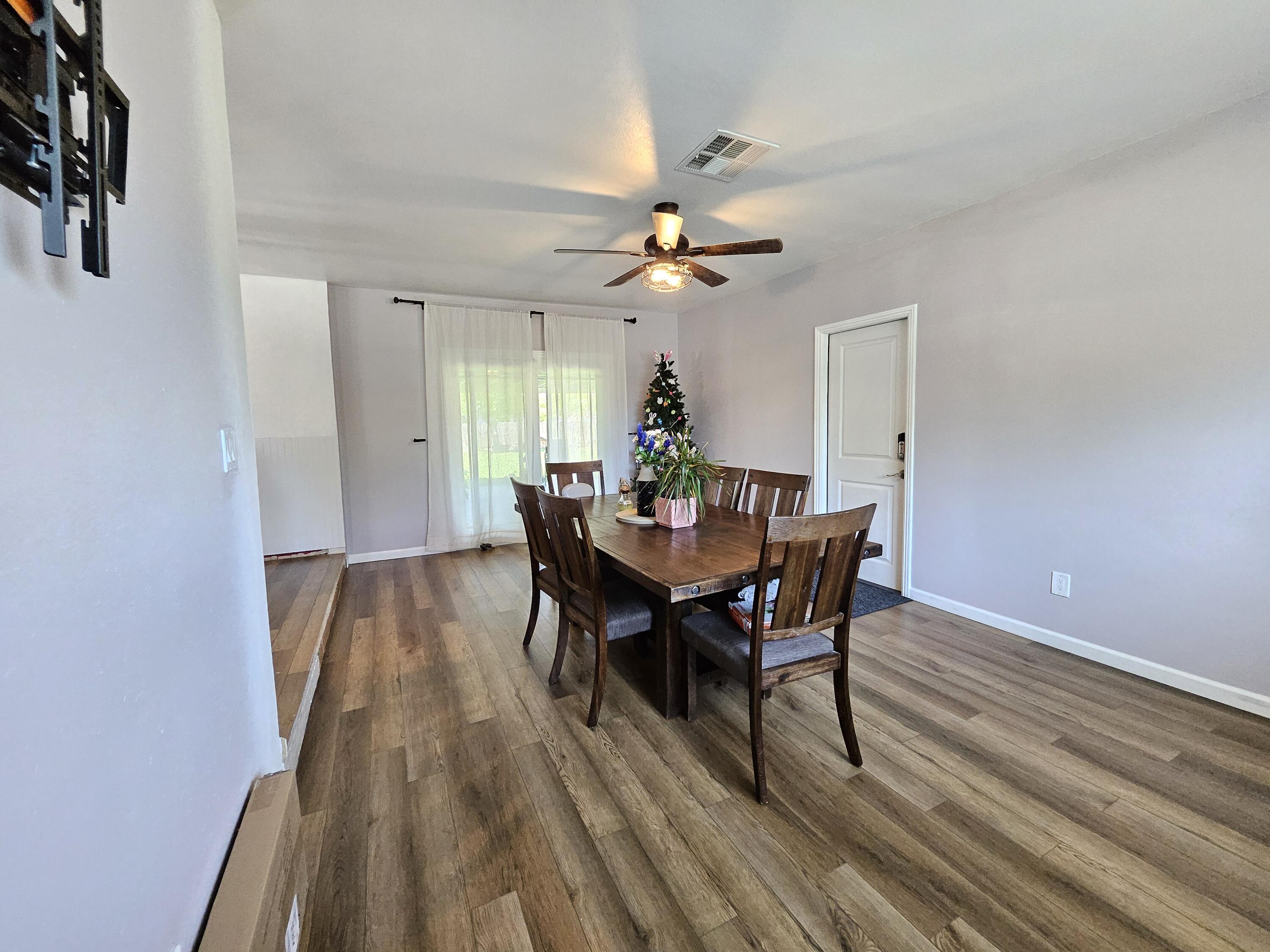 563 N Walch St, Porterville, CA 93257