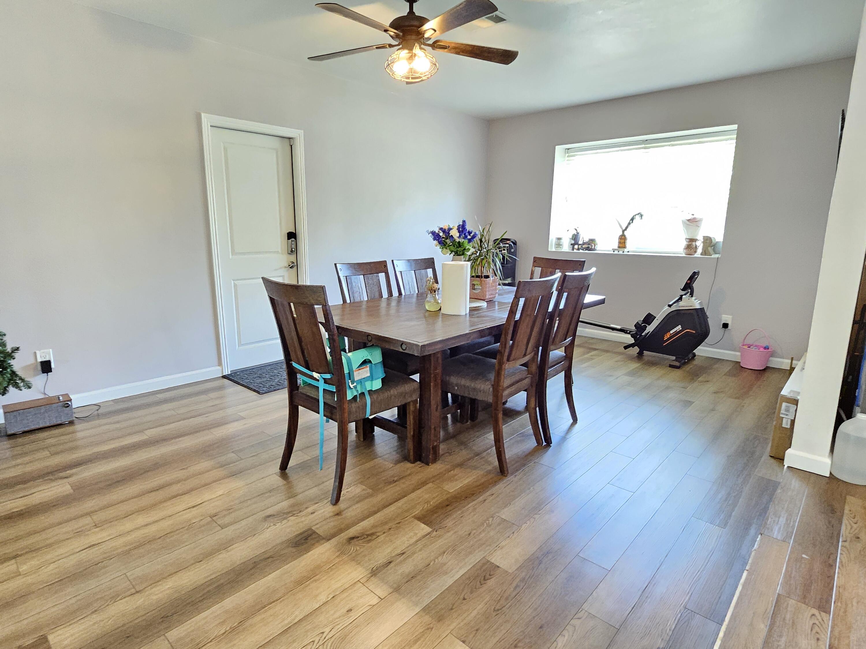 563 N Walch St, Porterville, CA 93257