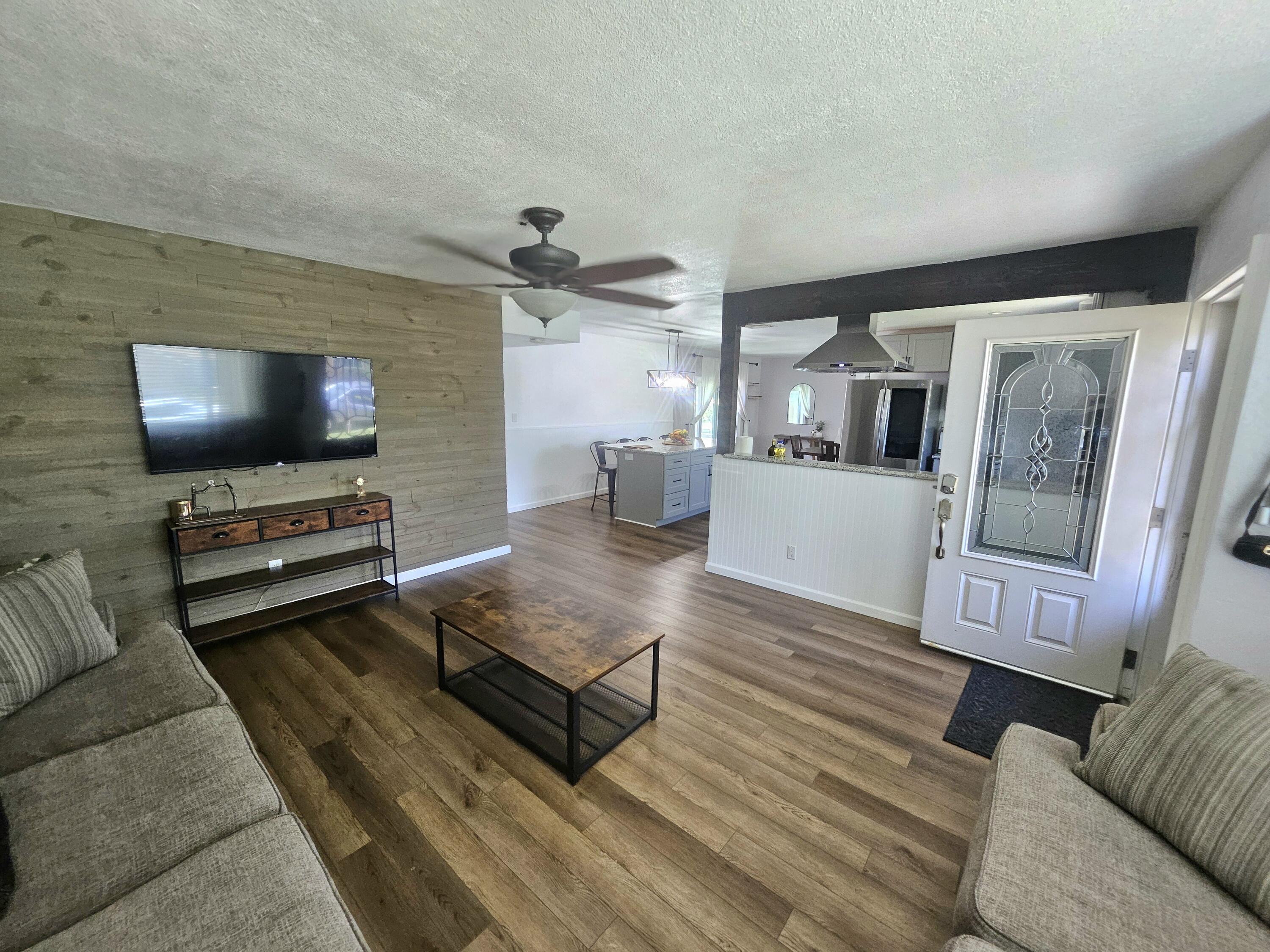 563 N Walch St, Porterville, CA 93257