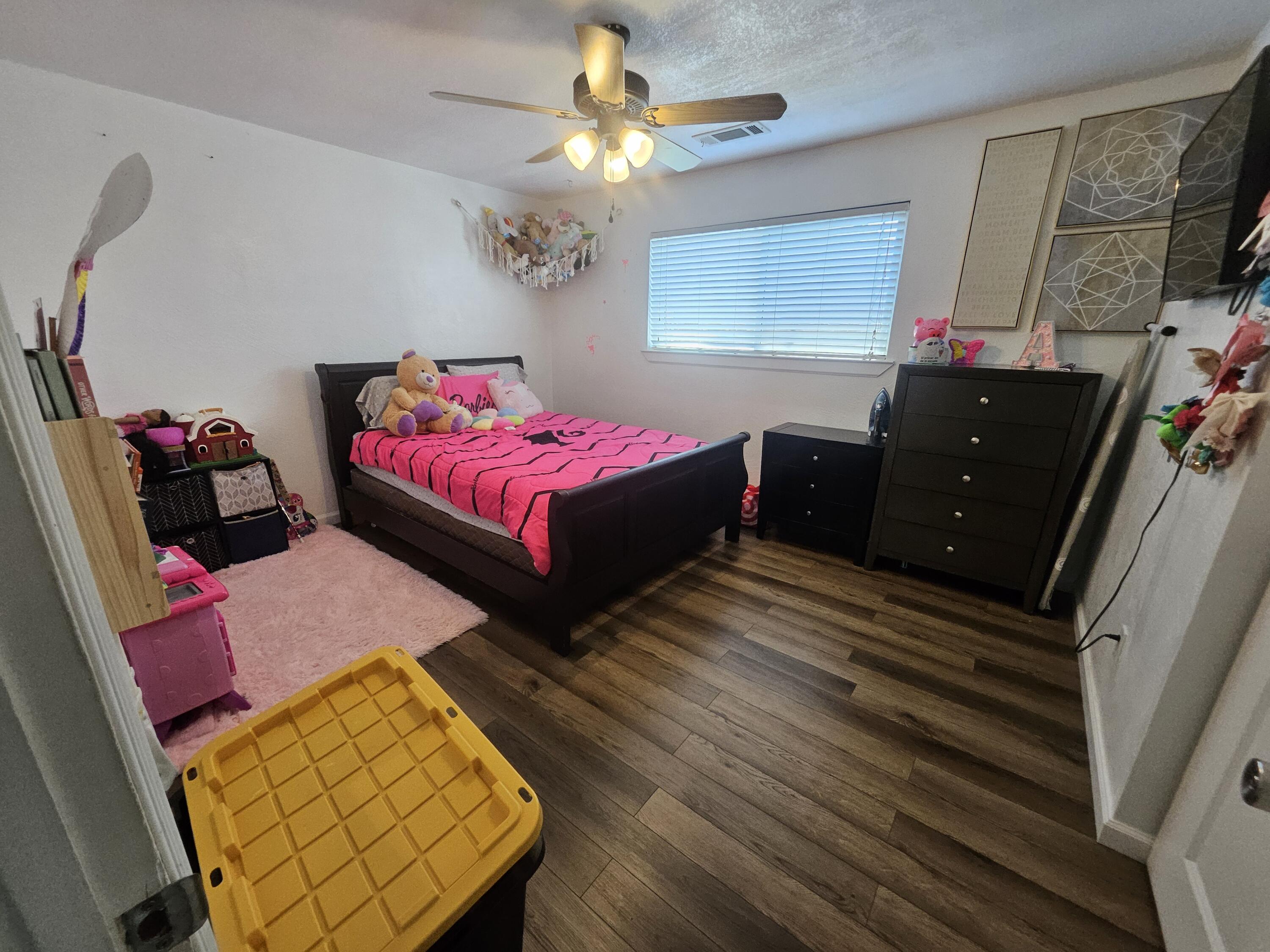 563 N Walch St, Porterville, CA 93257