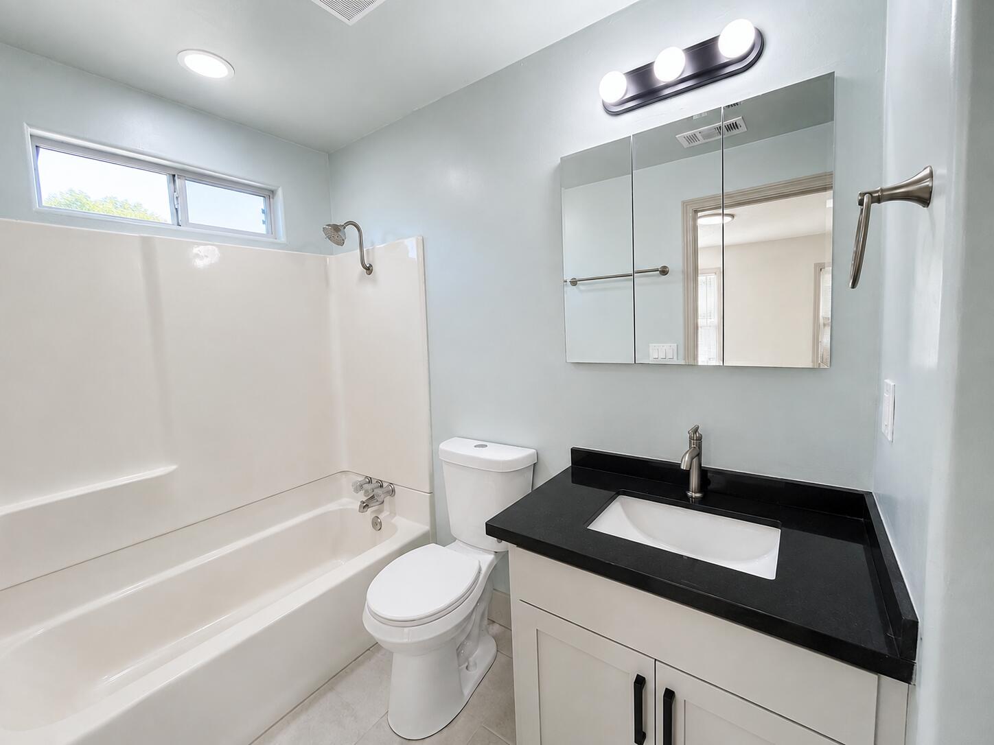 3243 E Platt Ave, Fresno, CA 93702