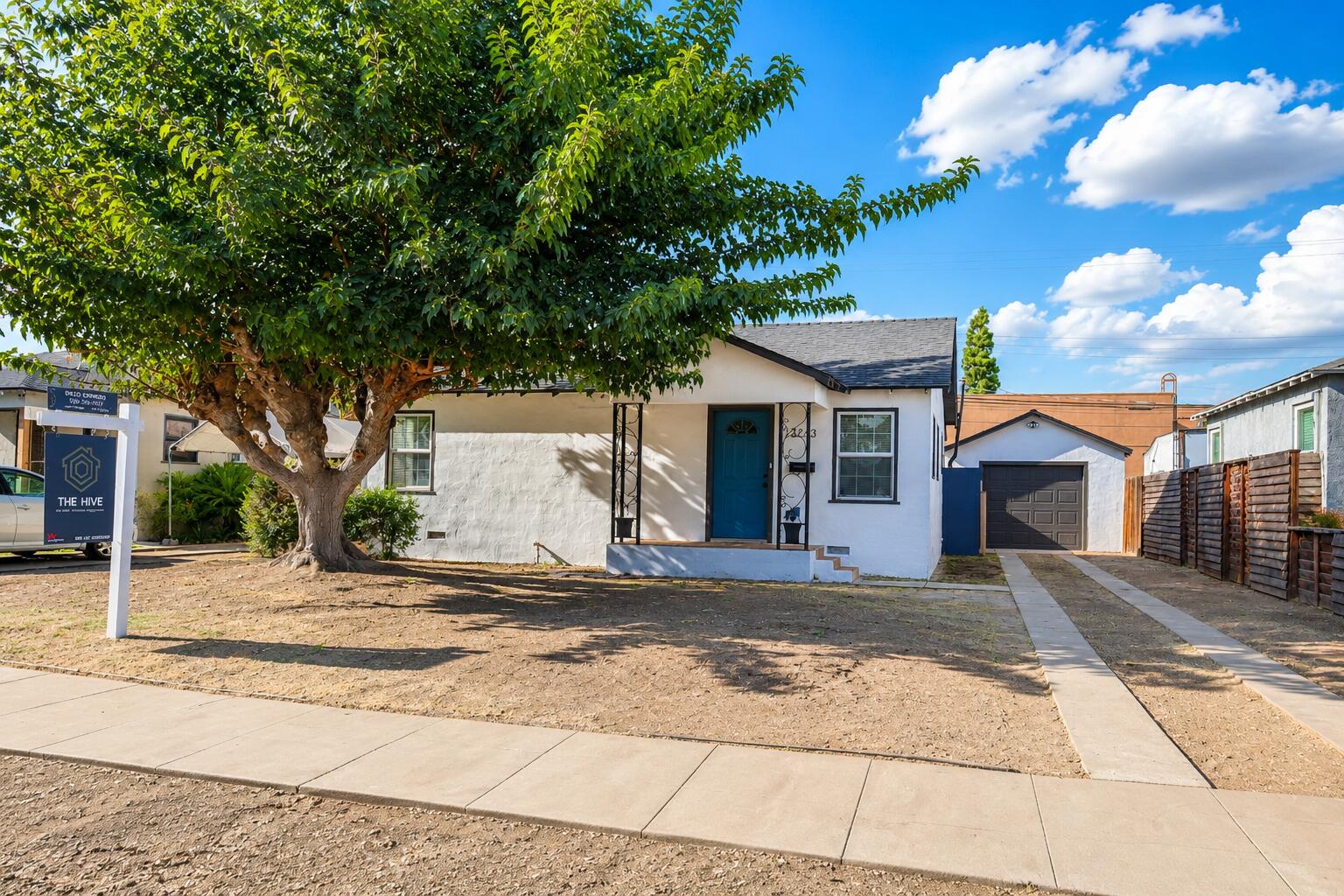 3243 E Platt Ave, Fresno, CA 93702