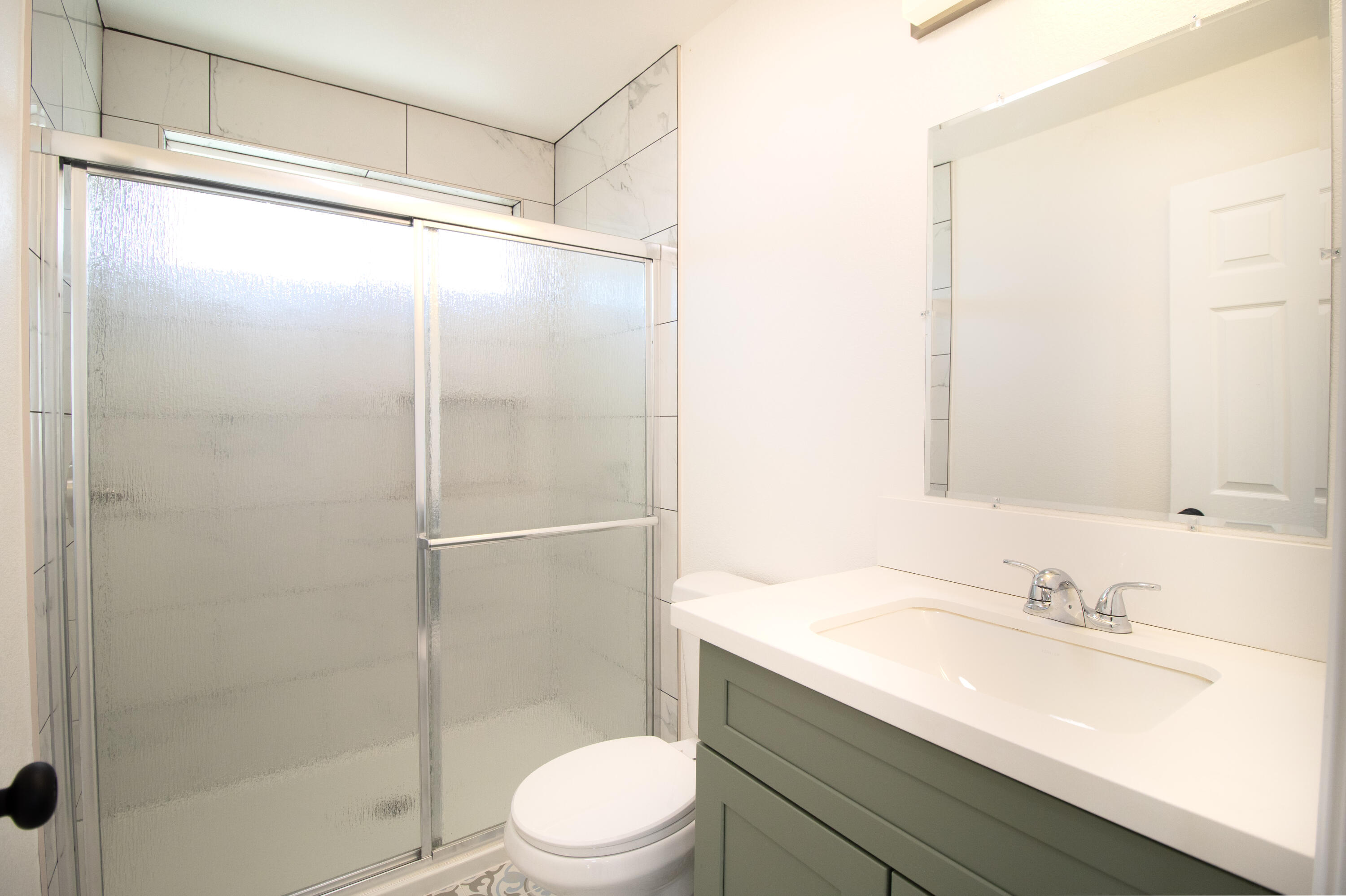 332 W Frazier St, Lindsay, CA 93247
