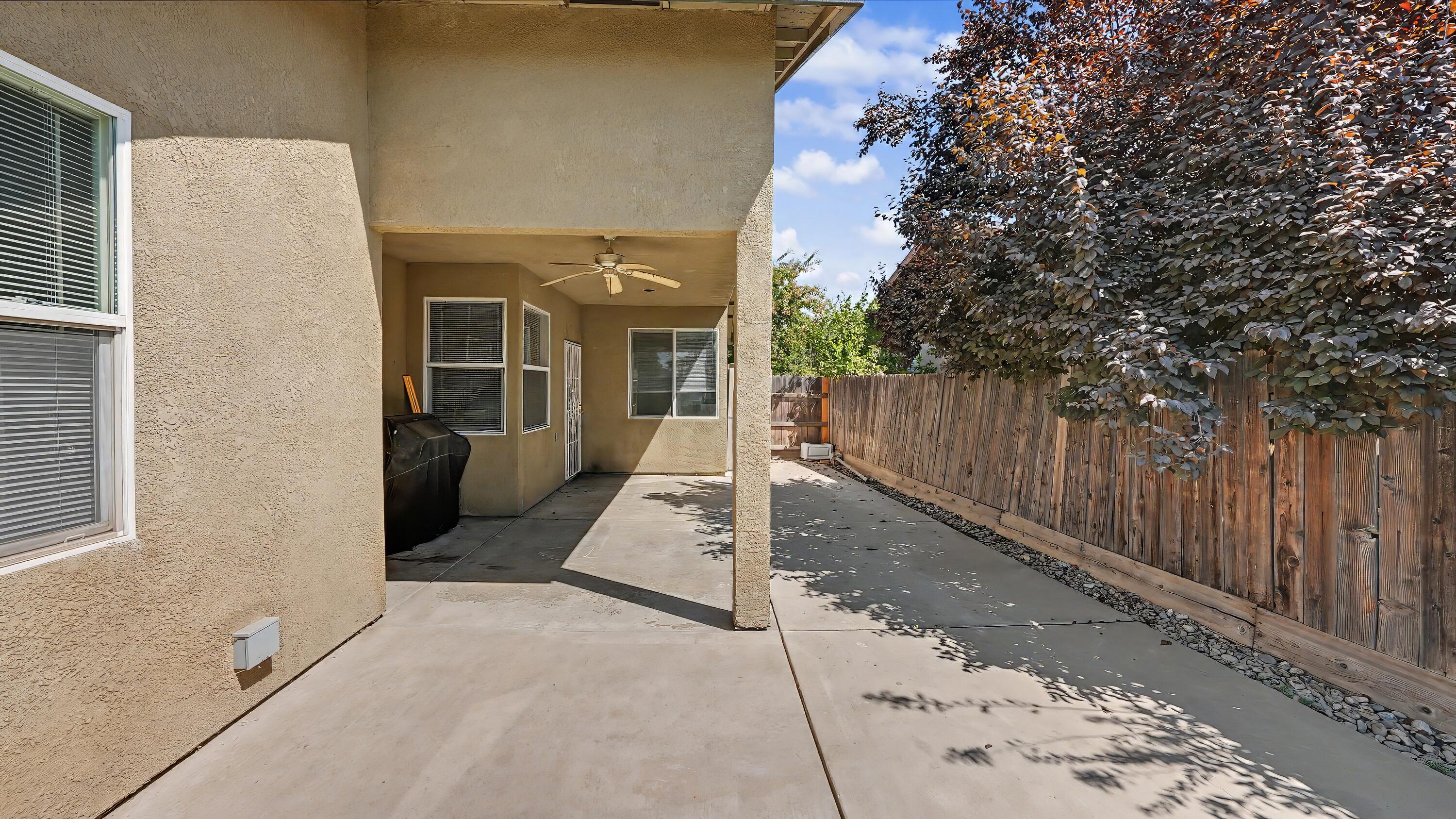 711 W Anissa St, Farmersville, CA 93223
