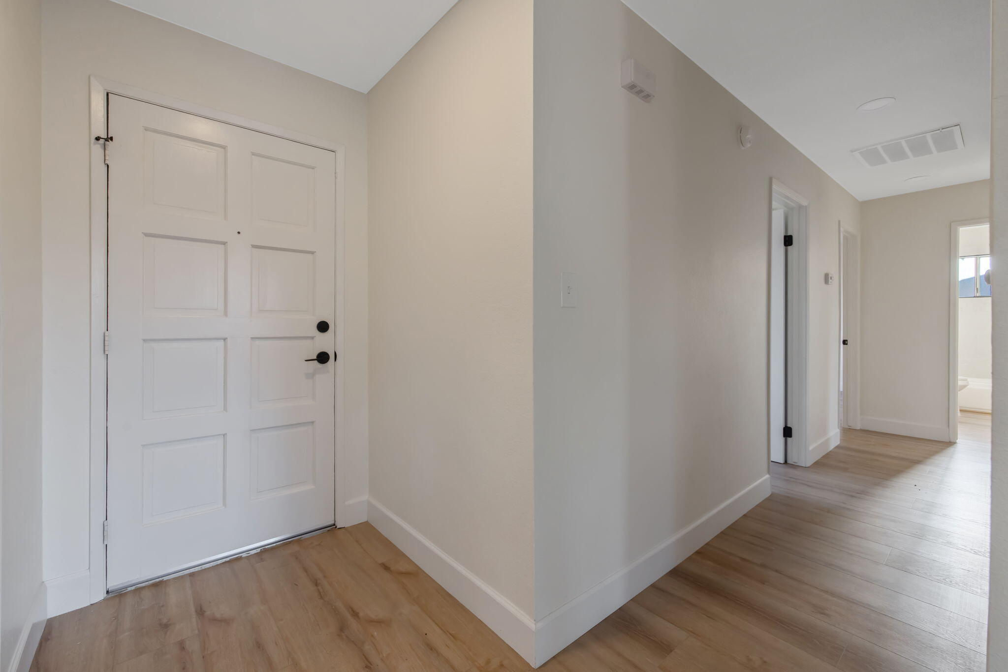 1741 W Vine Ave, Visalia, CA 93291
