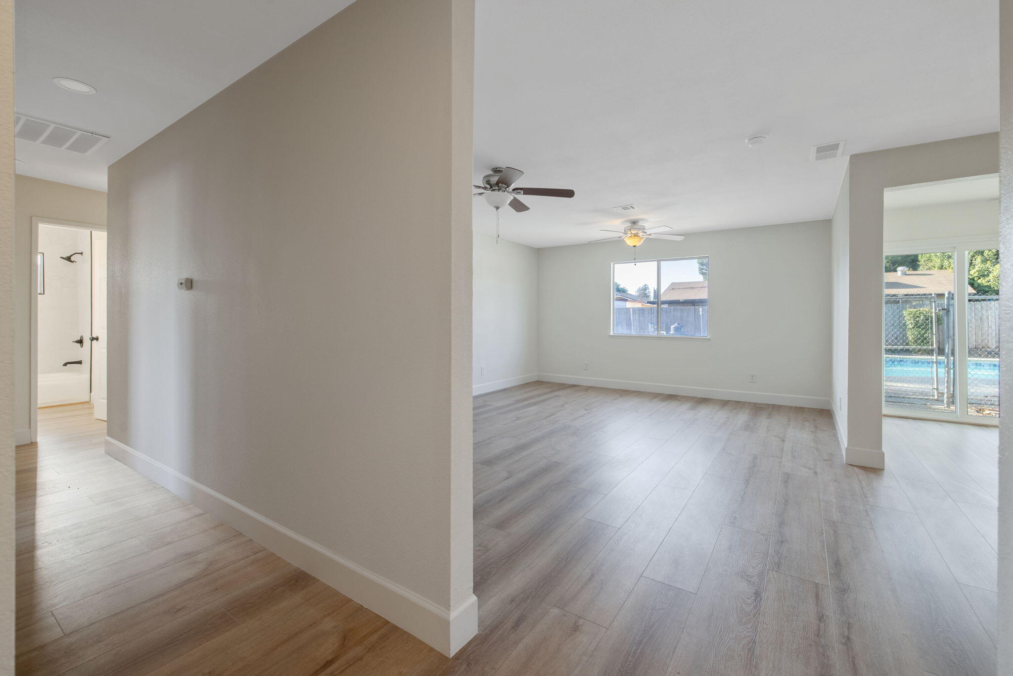 1741 W Vine Ave, Visalia, CA 93291