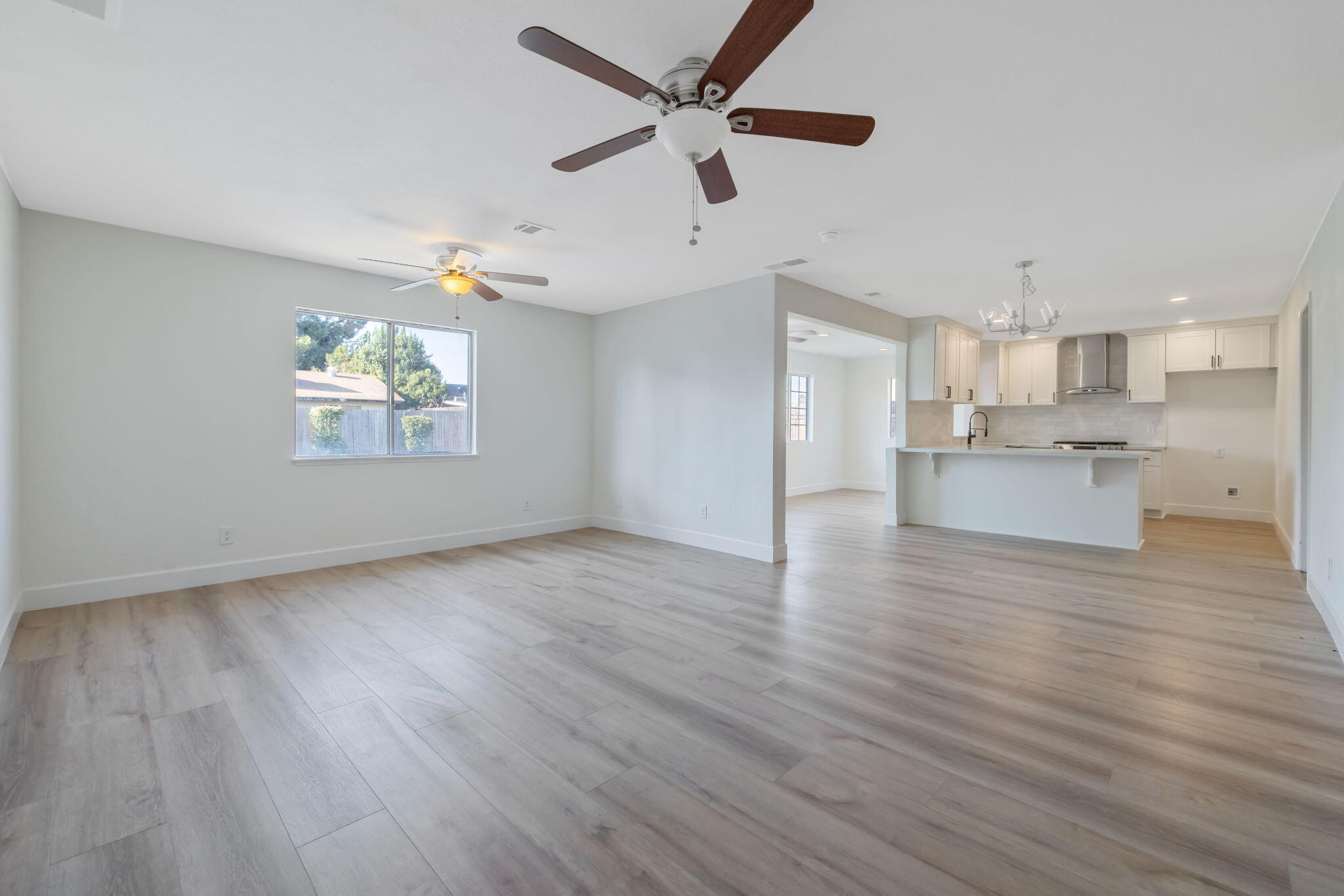 1741 W Vine Ave, Visalia, CA 93291
