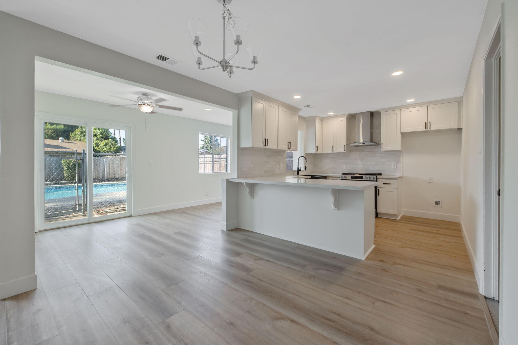 1741 W Vine Ave, Visalia, CA 93291