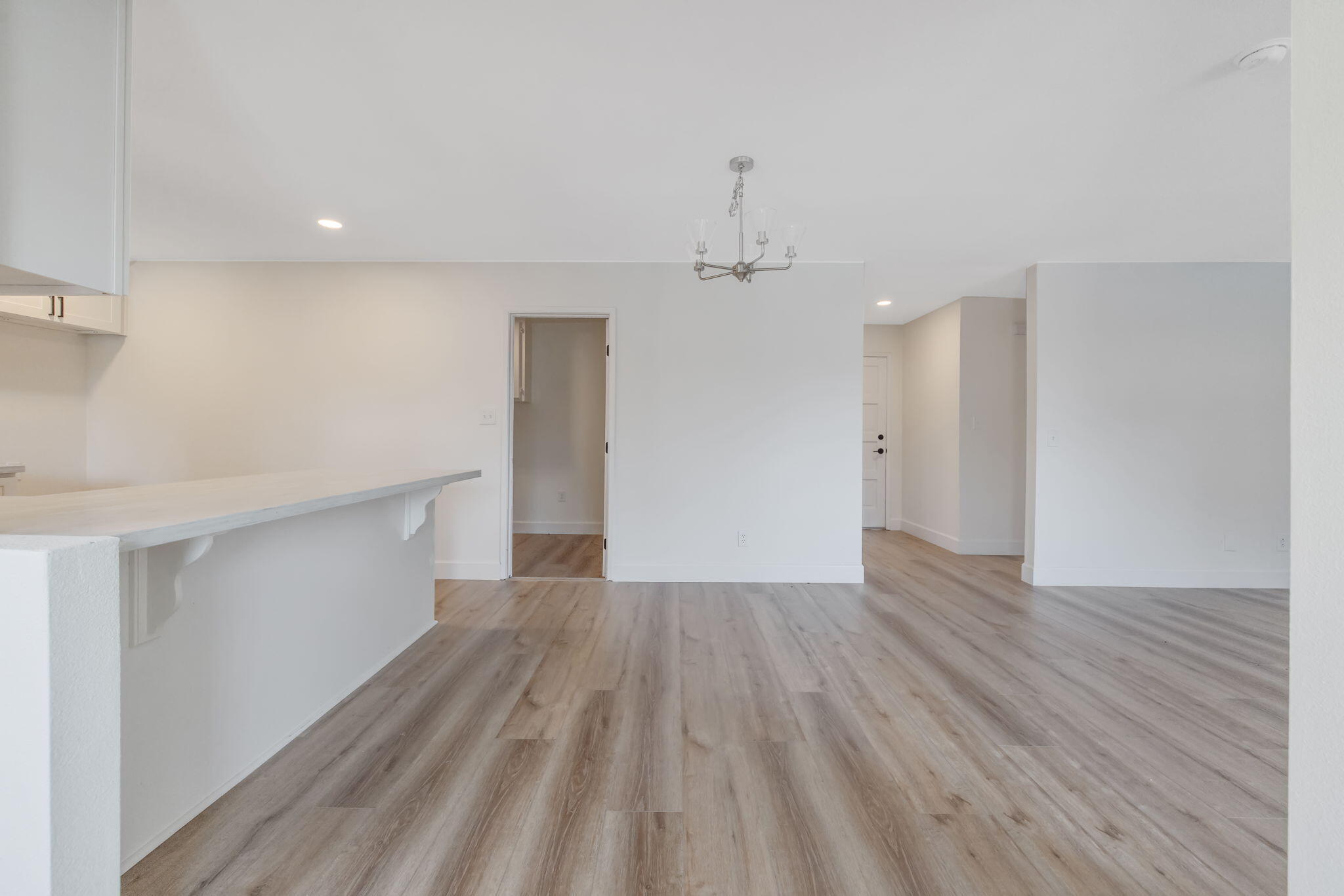 1741 W Vine Ave, Visalia, CA 93291