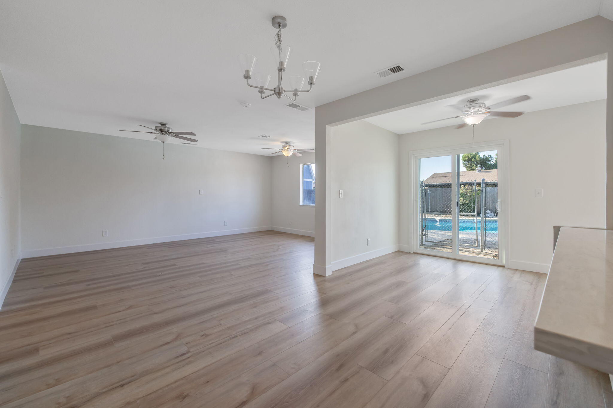 1741 W Vine Ave, Visalia, CA 93291