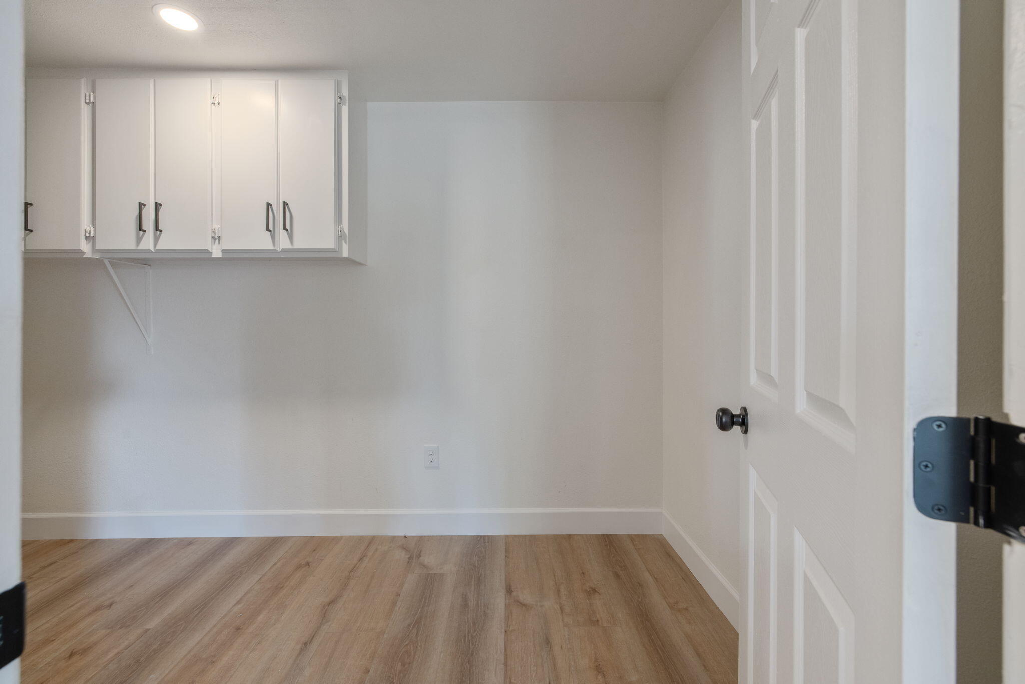 1741 W Vine Ave, Visalia, CA 93291