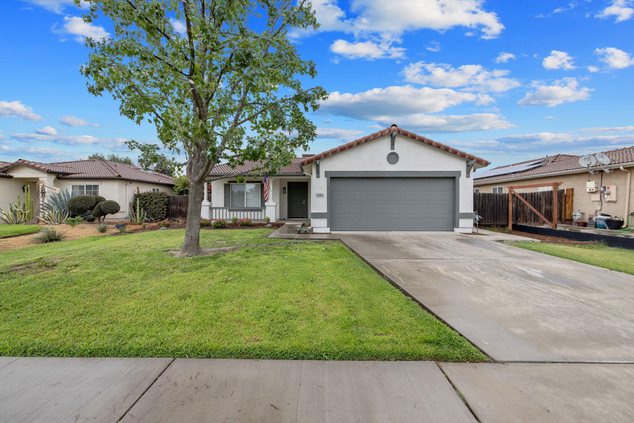 1882 Santa Maria Ave, Porterville, CA 93257