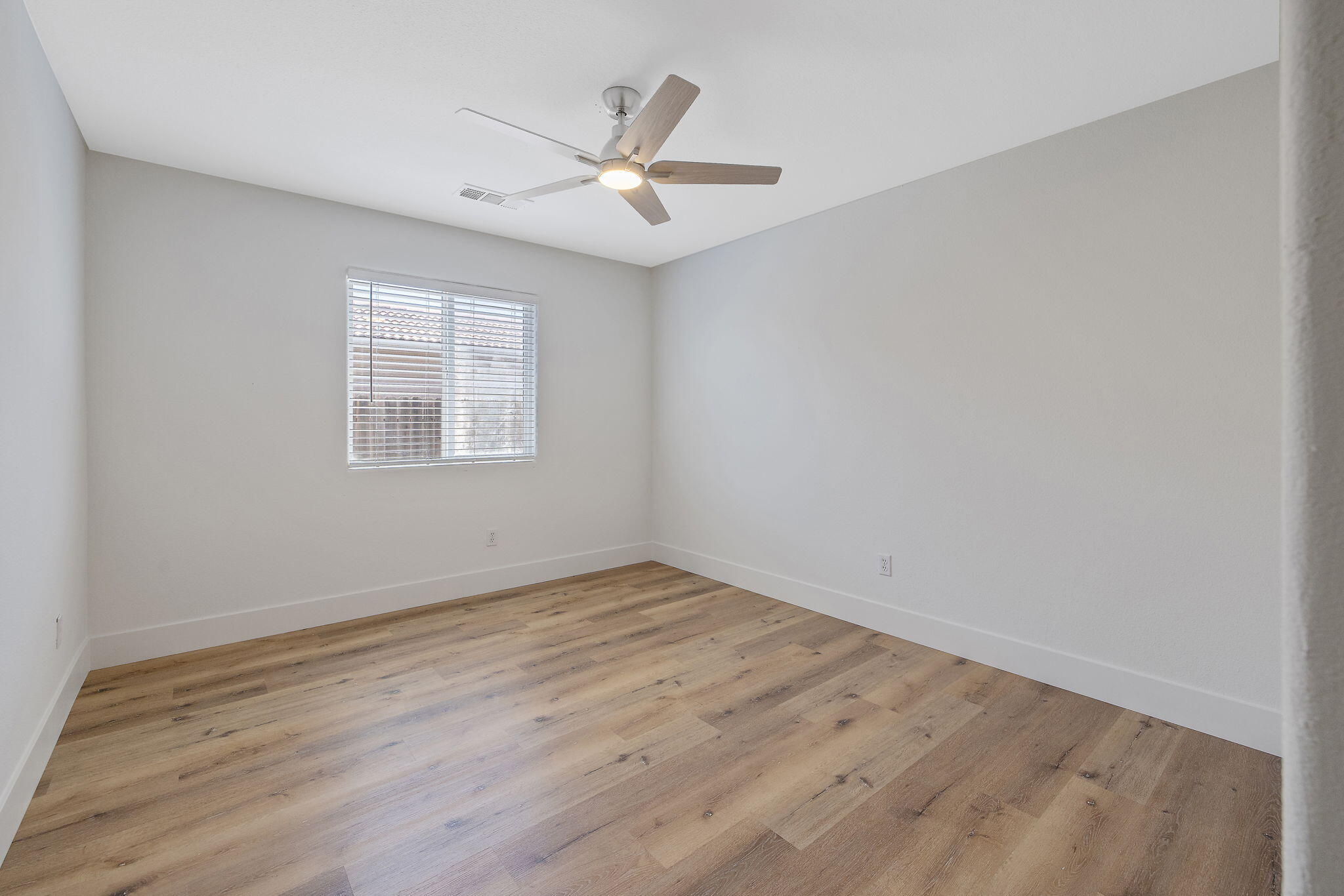 1882 Santa Maria Ave, Porterville, CA 93257