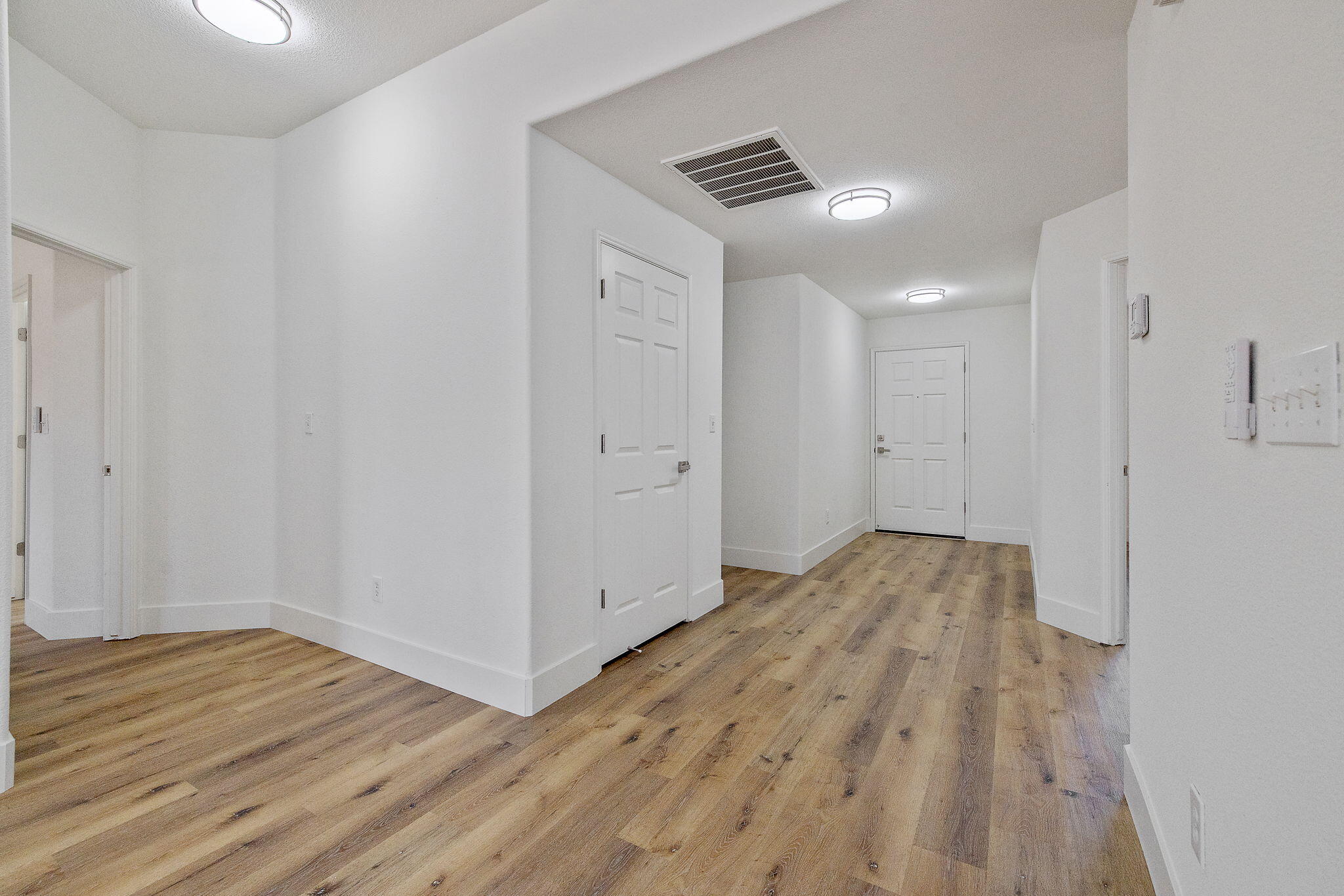 1882 Santa Maria Ave, Porterville, CA 93257