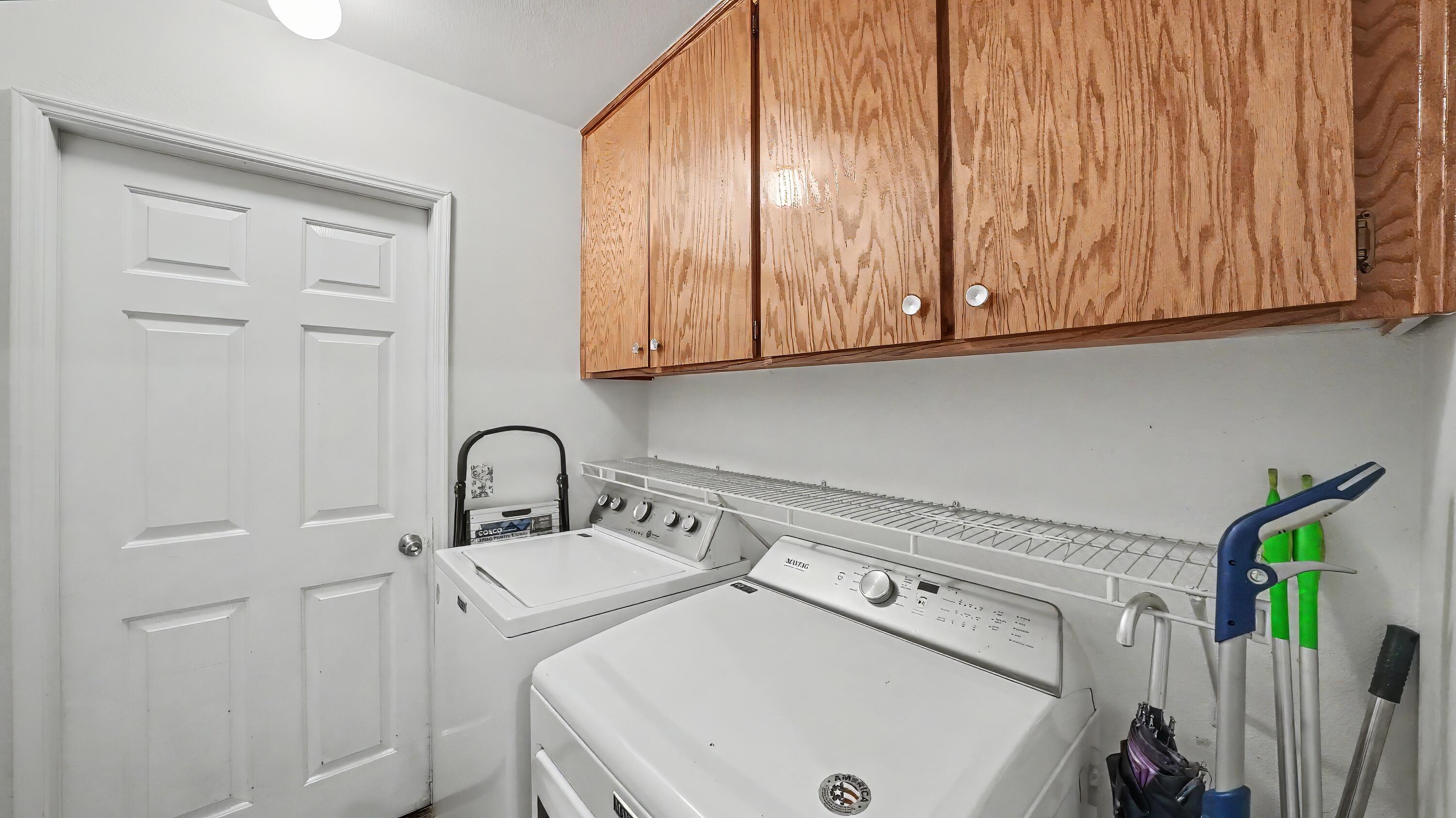 250 W Loyola Ave, Visalia, CA 93277