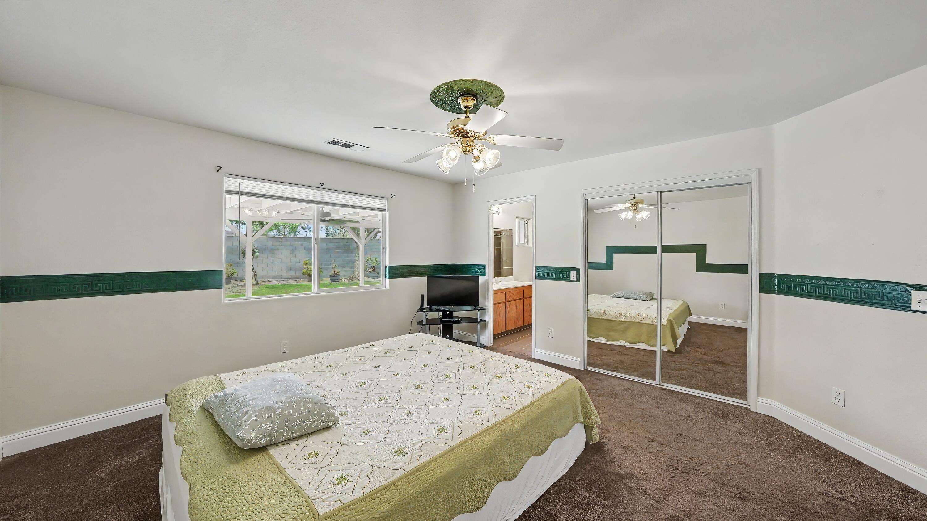 250 W Loyola Ave, Visalia, CA 93277