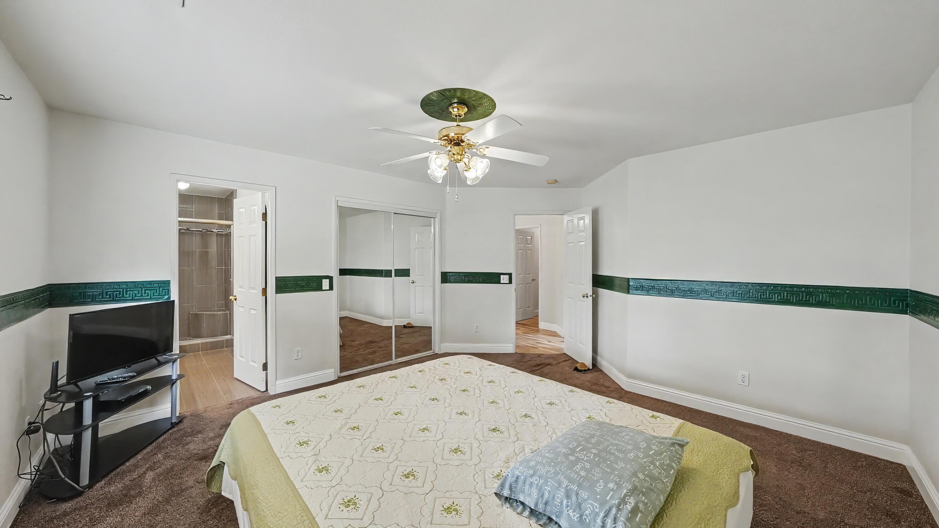 250 W Loyola Ave, Visalia, CA 93277