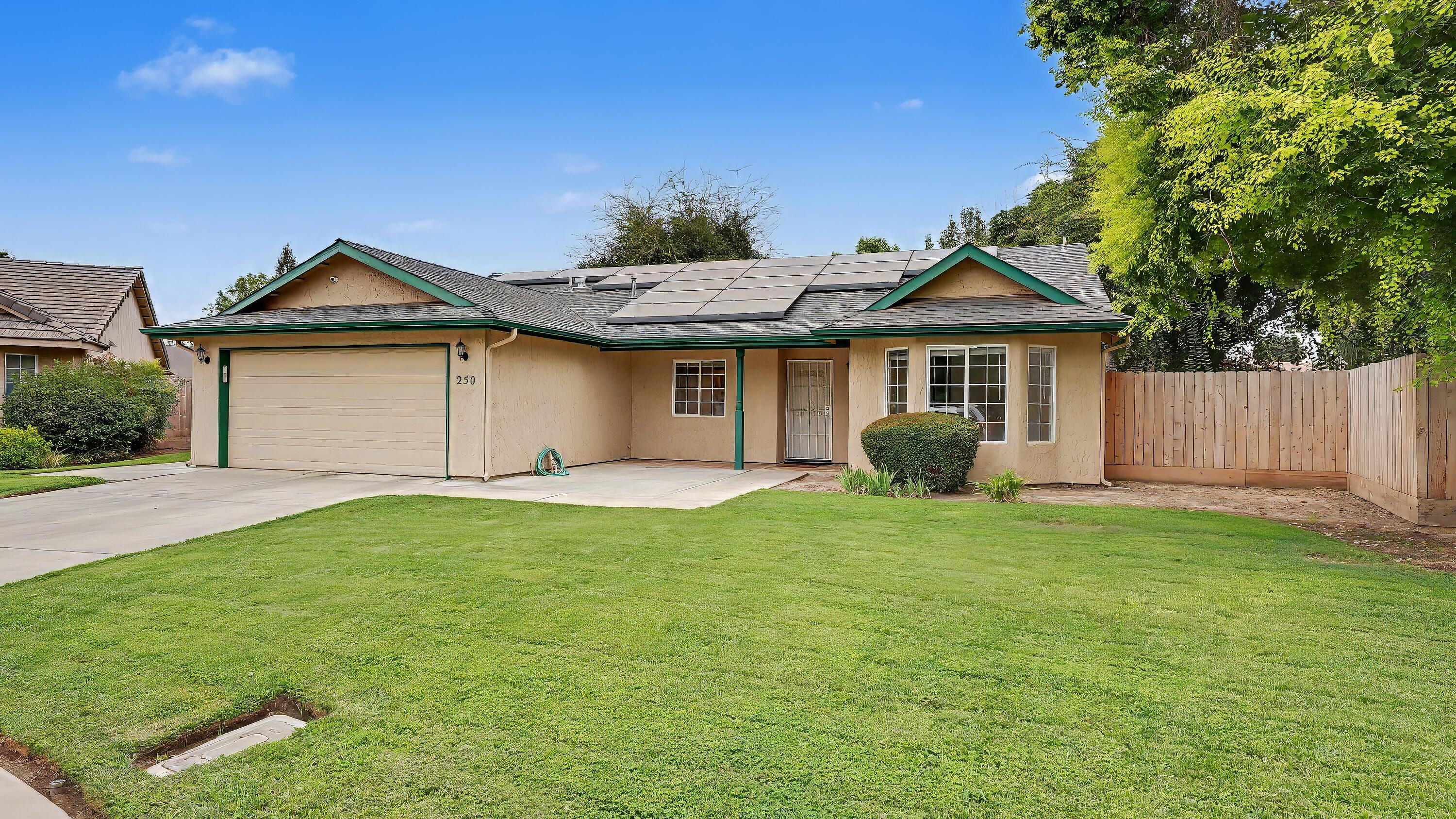 250 W Loyola Ave, Visalia, CA 93277