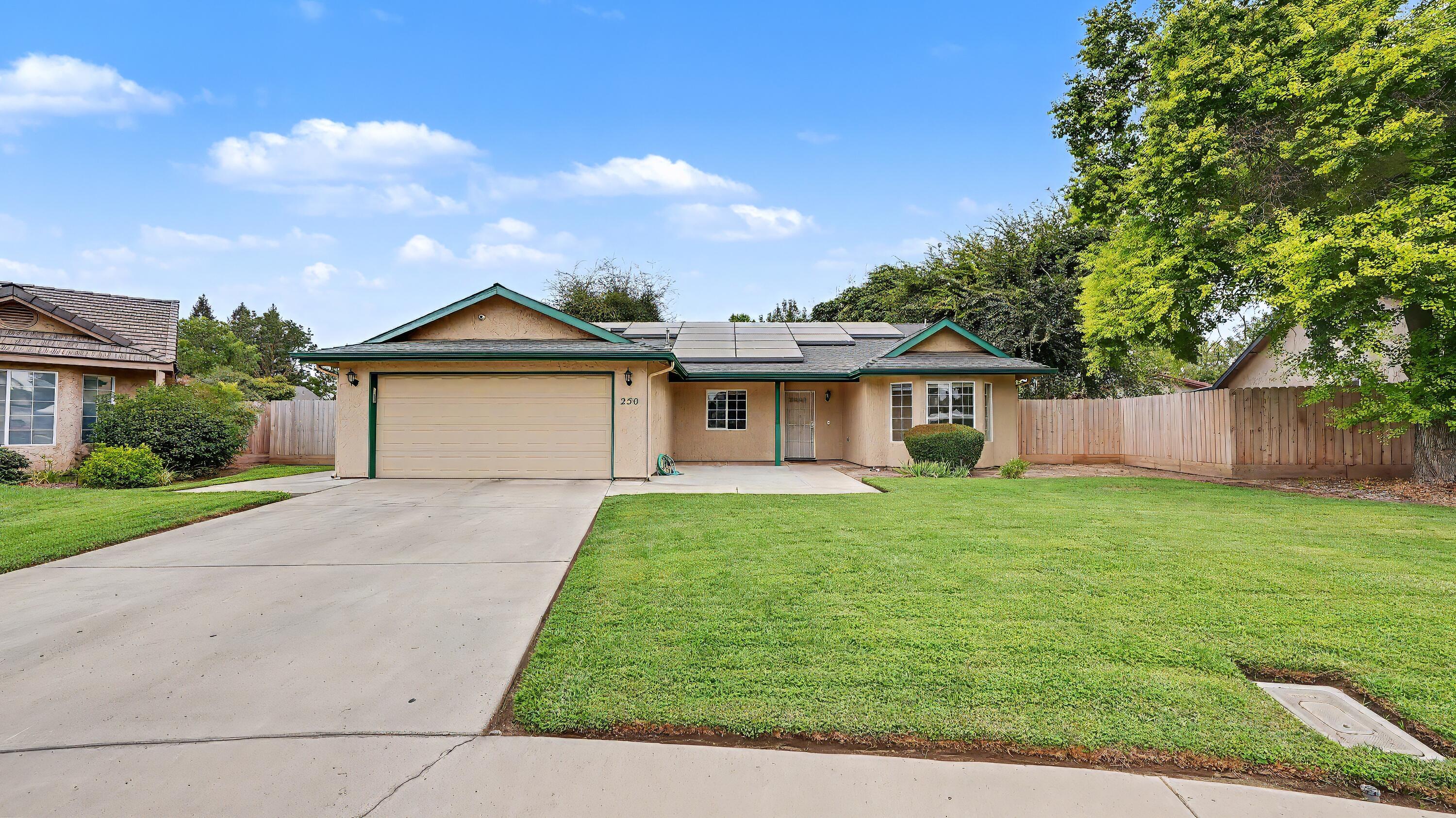 250 W Loyola Ave, Visalia, CA 93277