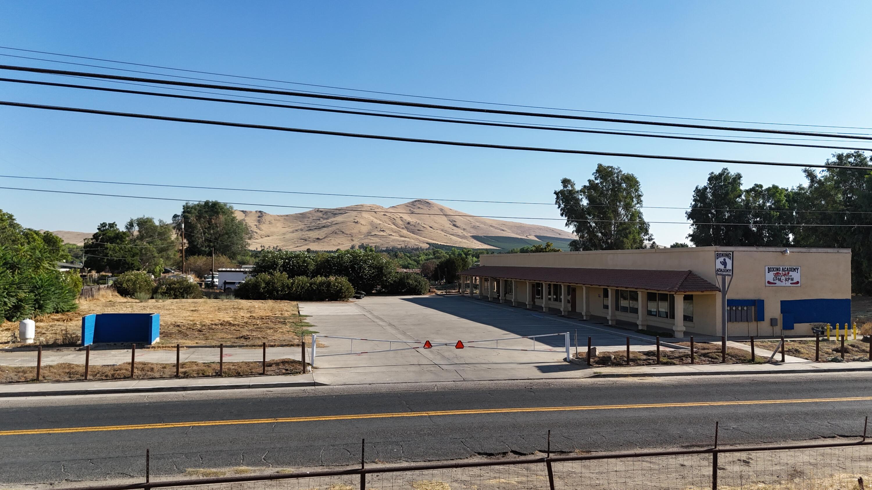 27525 Avenue 146, Porterville, CA 93257
