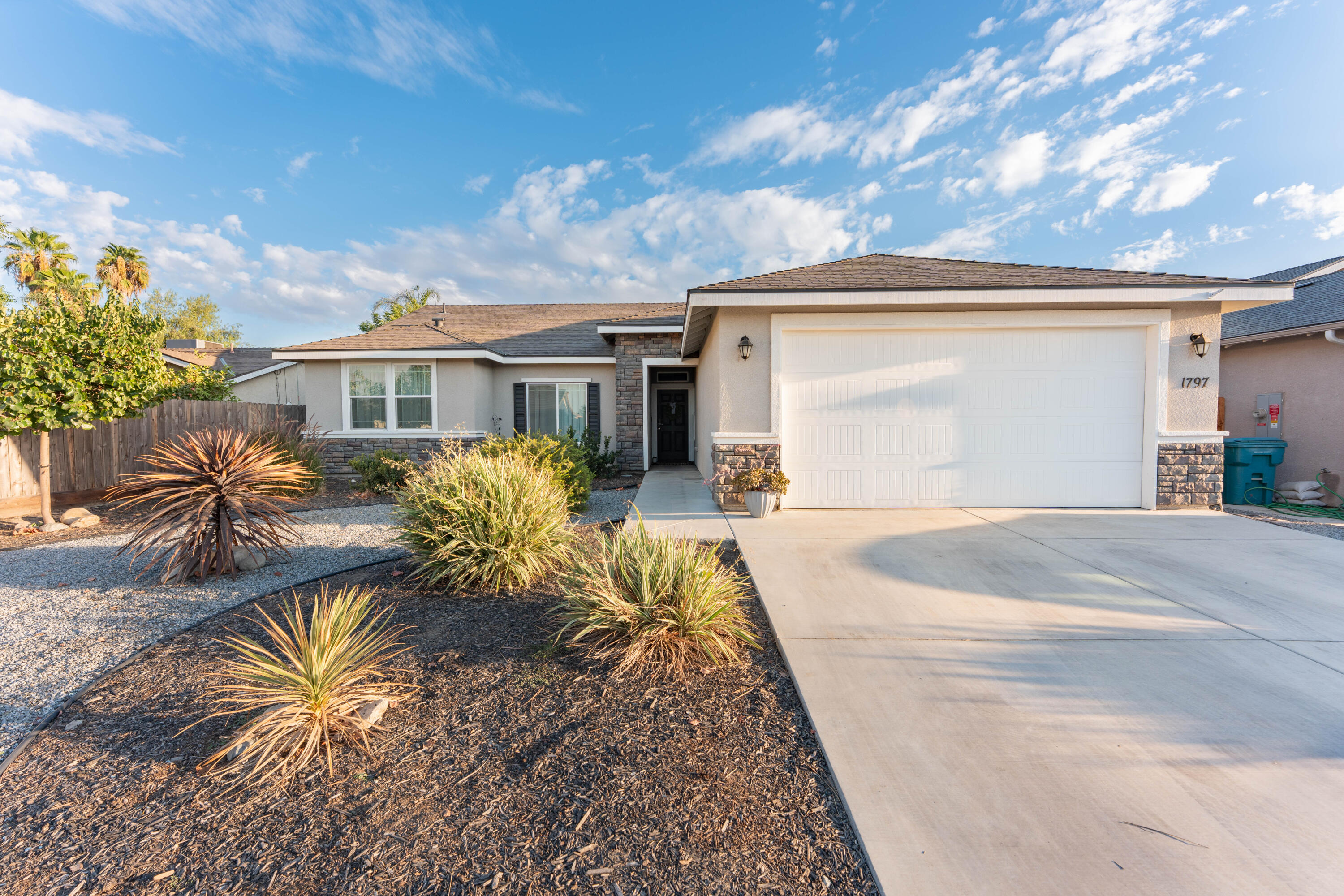 1797 W Date Ave, Porterville, CA 93257