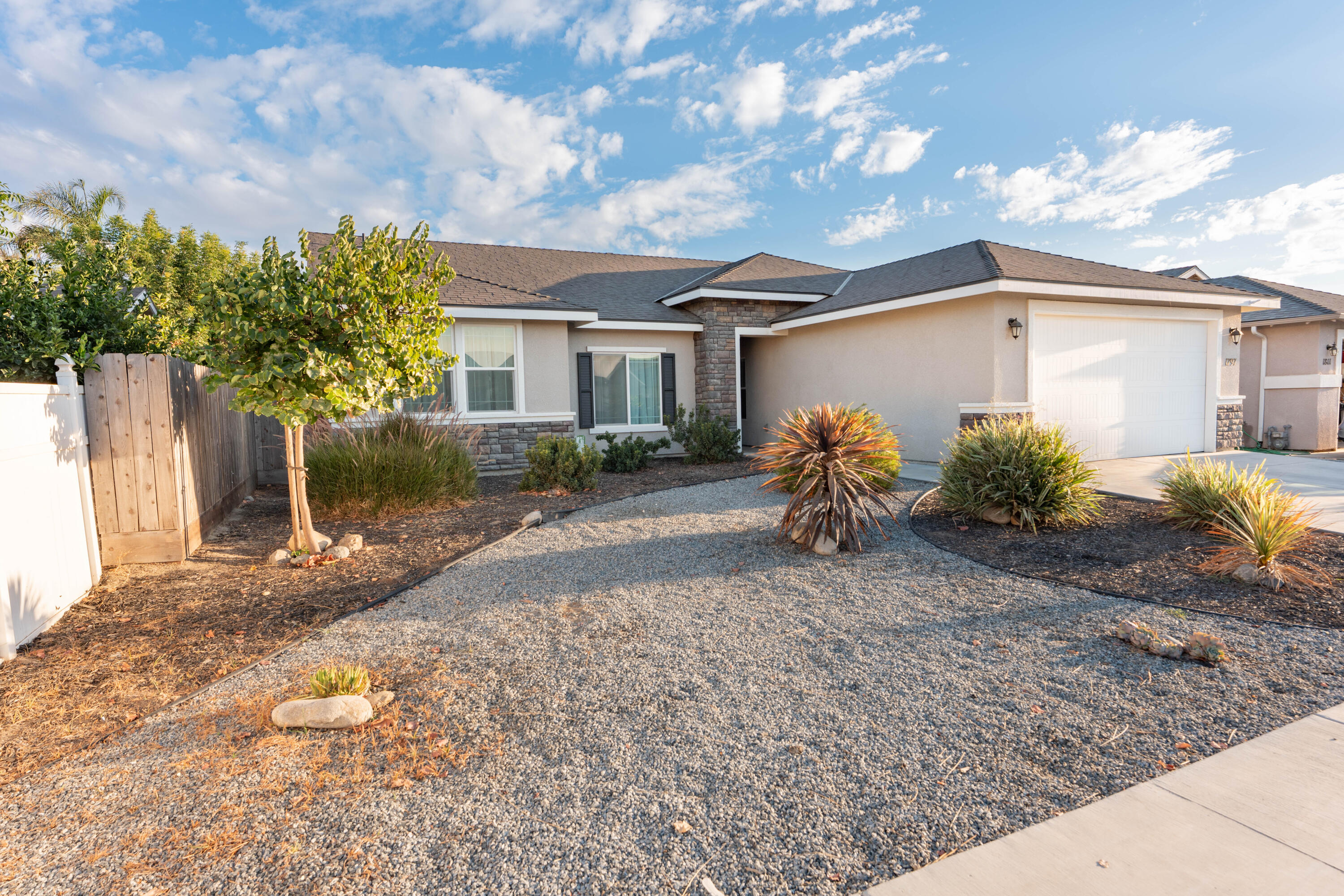 1797 W Date Ave, Porterville, CA 93257