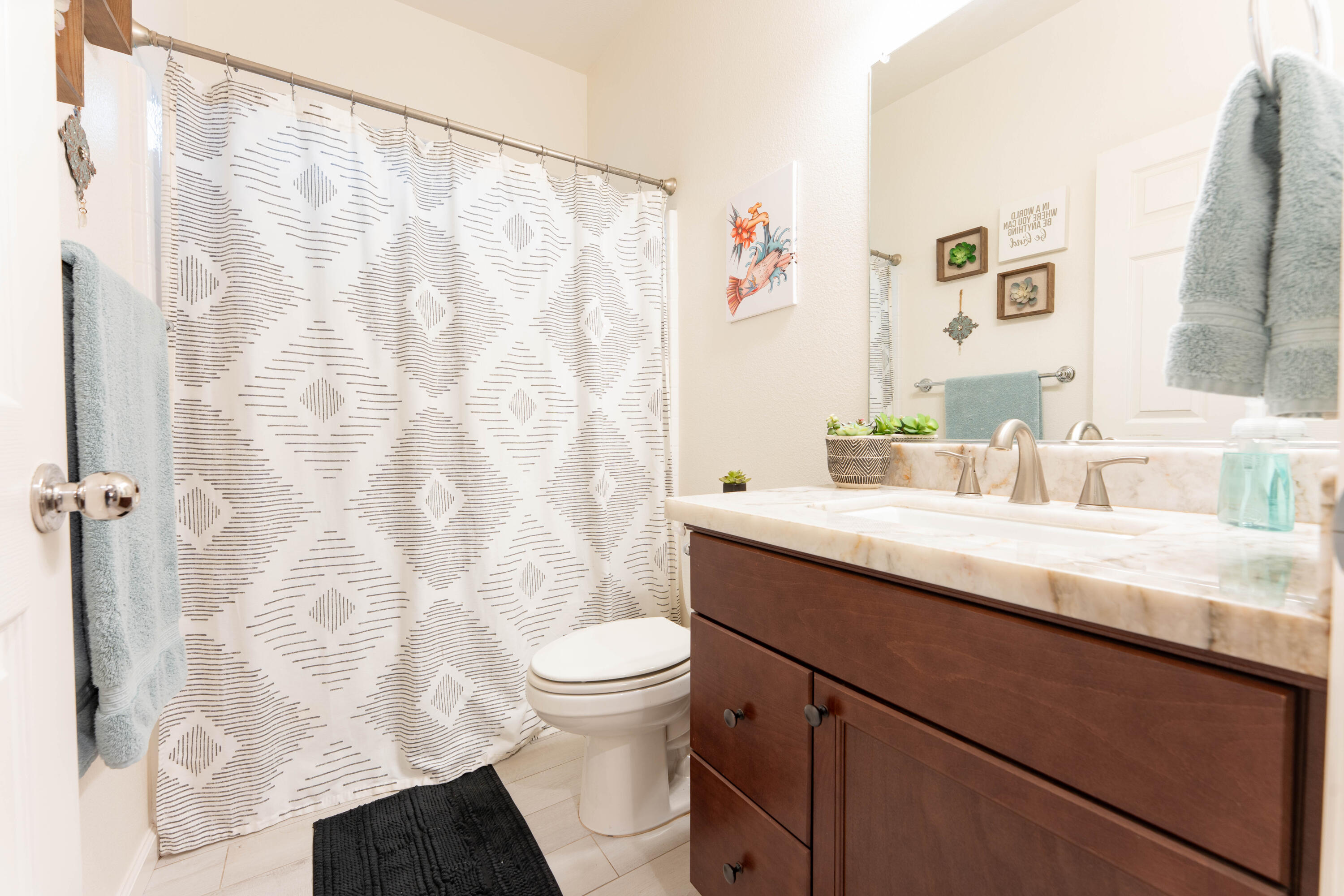1797 W Date Ave, Porterville, CA 93257