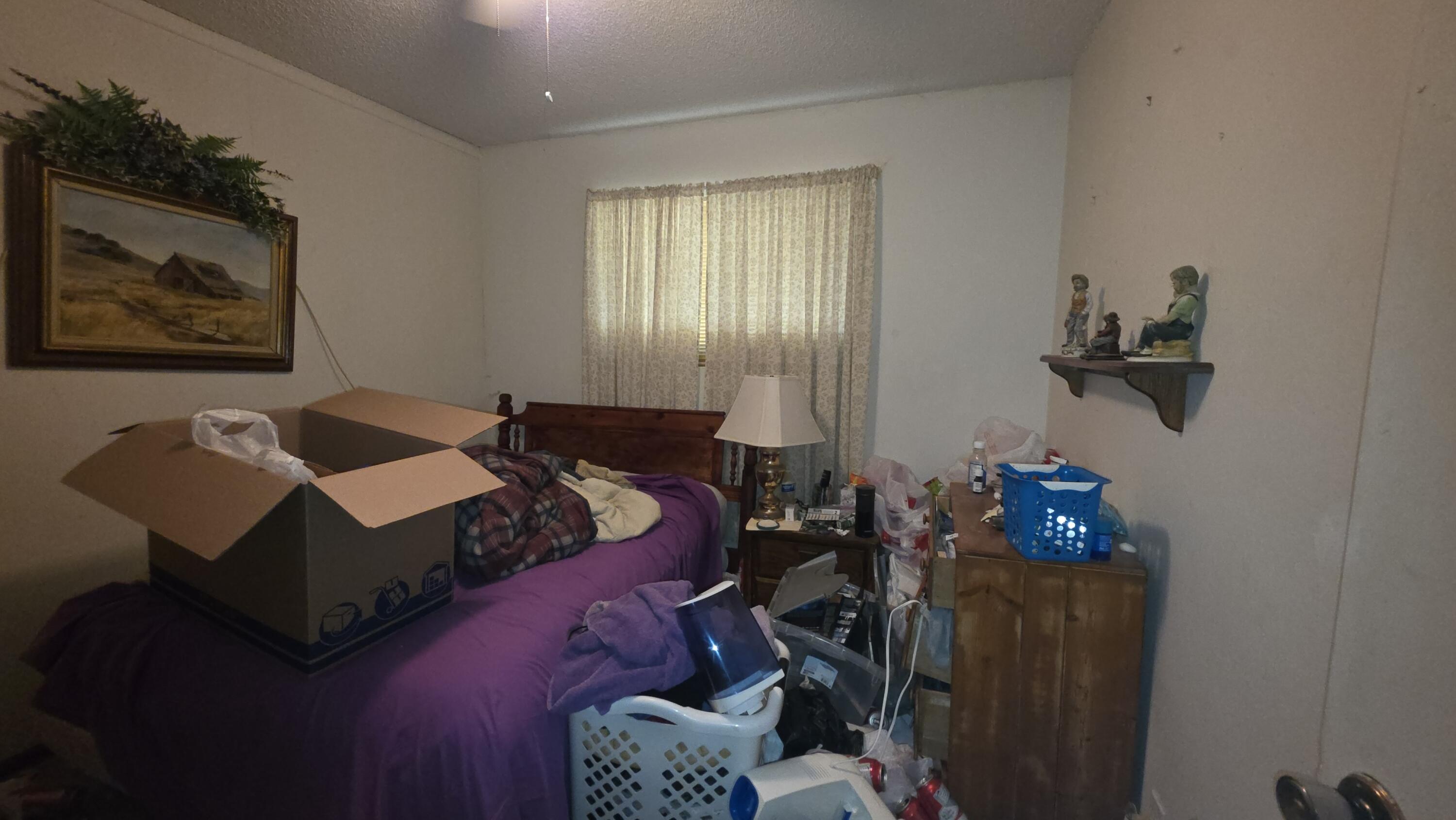 631 E Costner St, Farmersville, CA 93223
