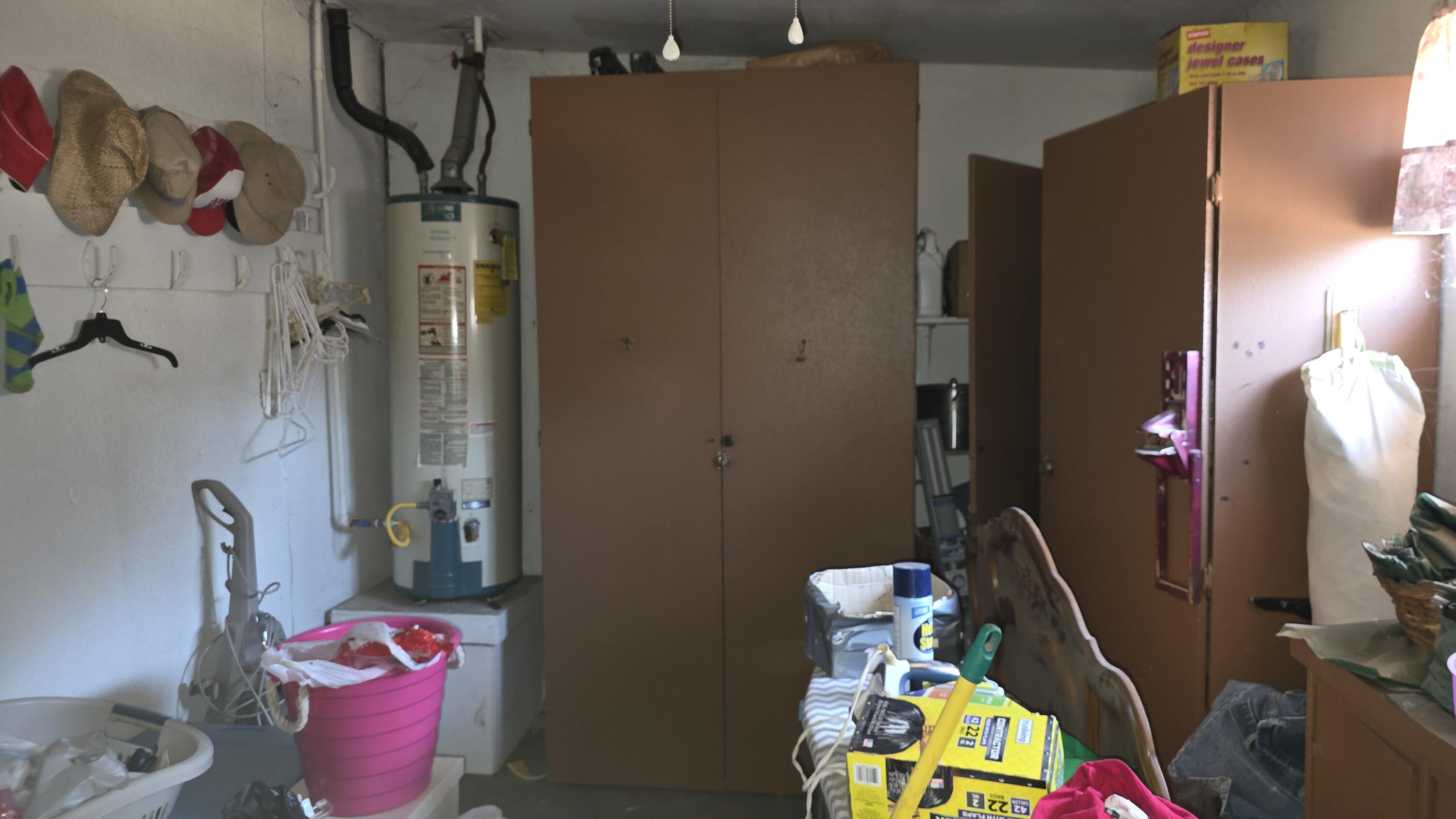 631 E Costner St, Farmersville, CA 93223