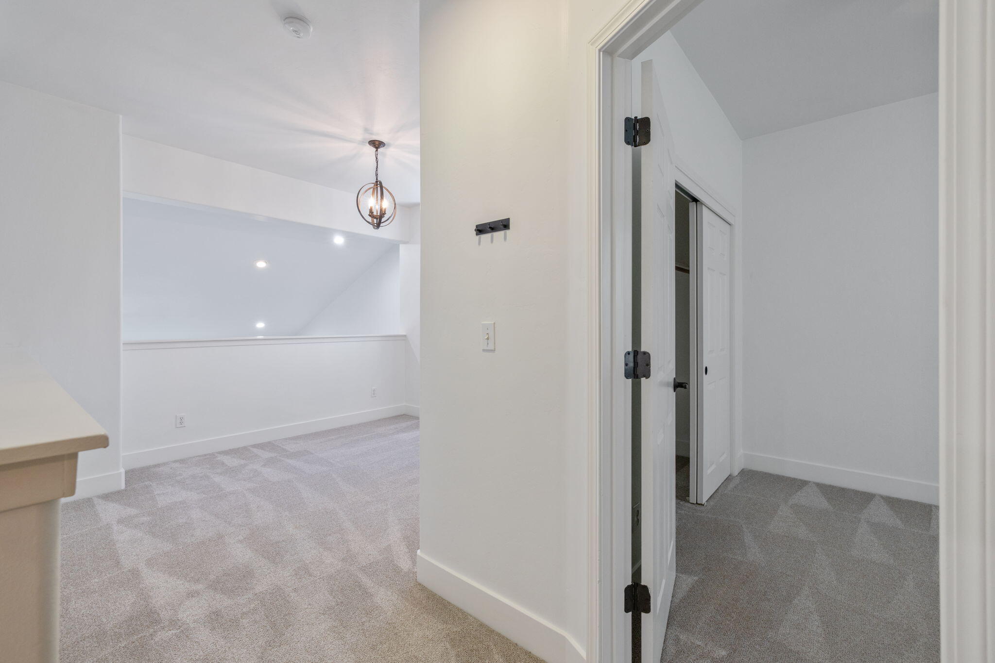 1558 N Pisa St, Visalia, CA 93291