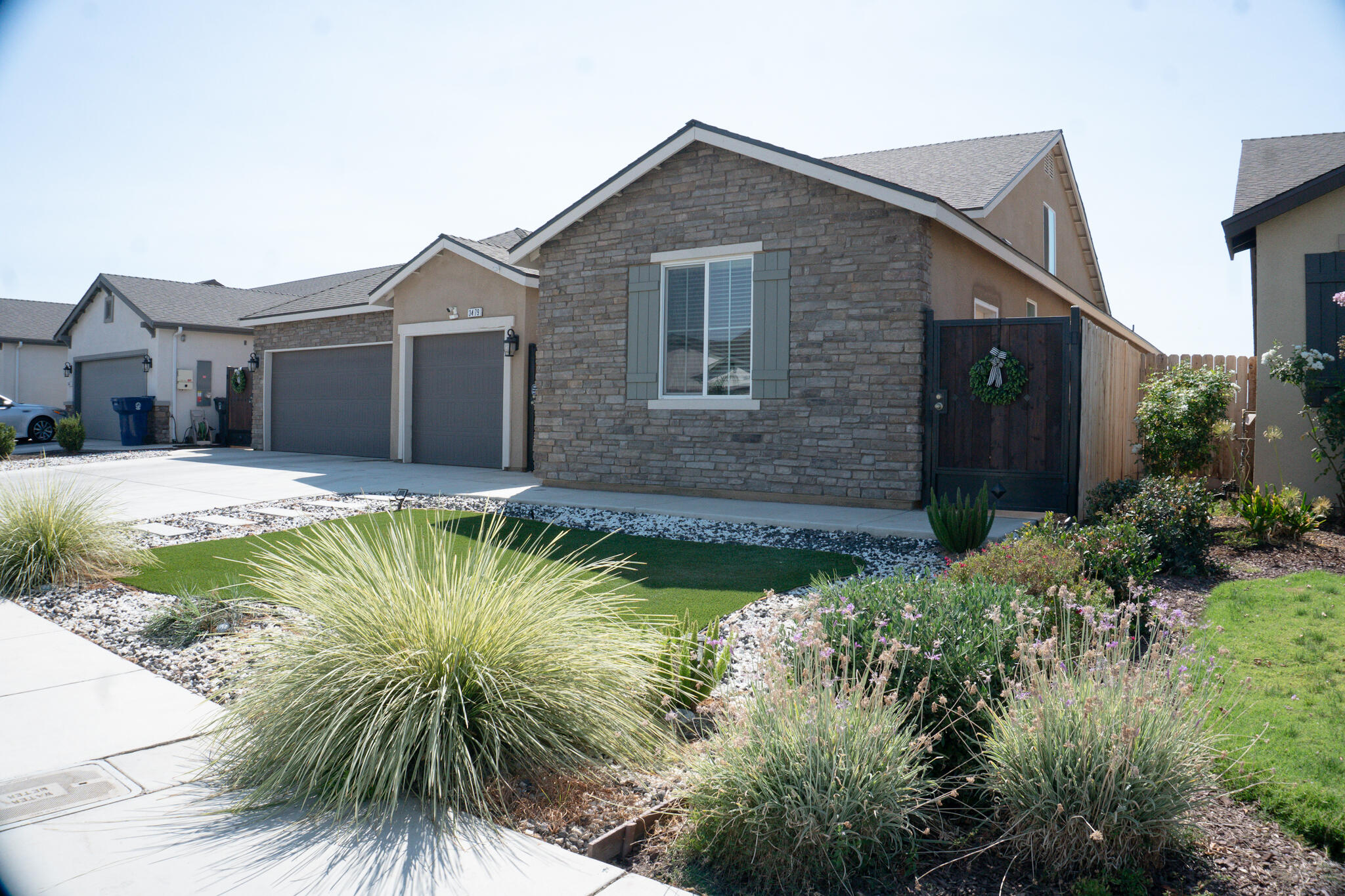 3479 Lennox St, Tulare, CA 93274