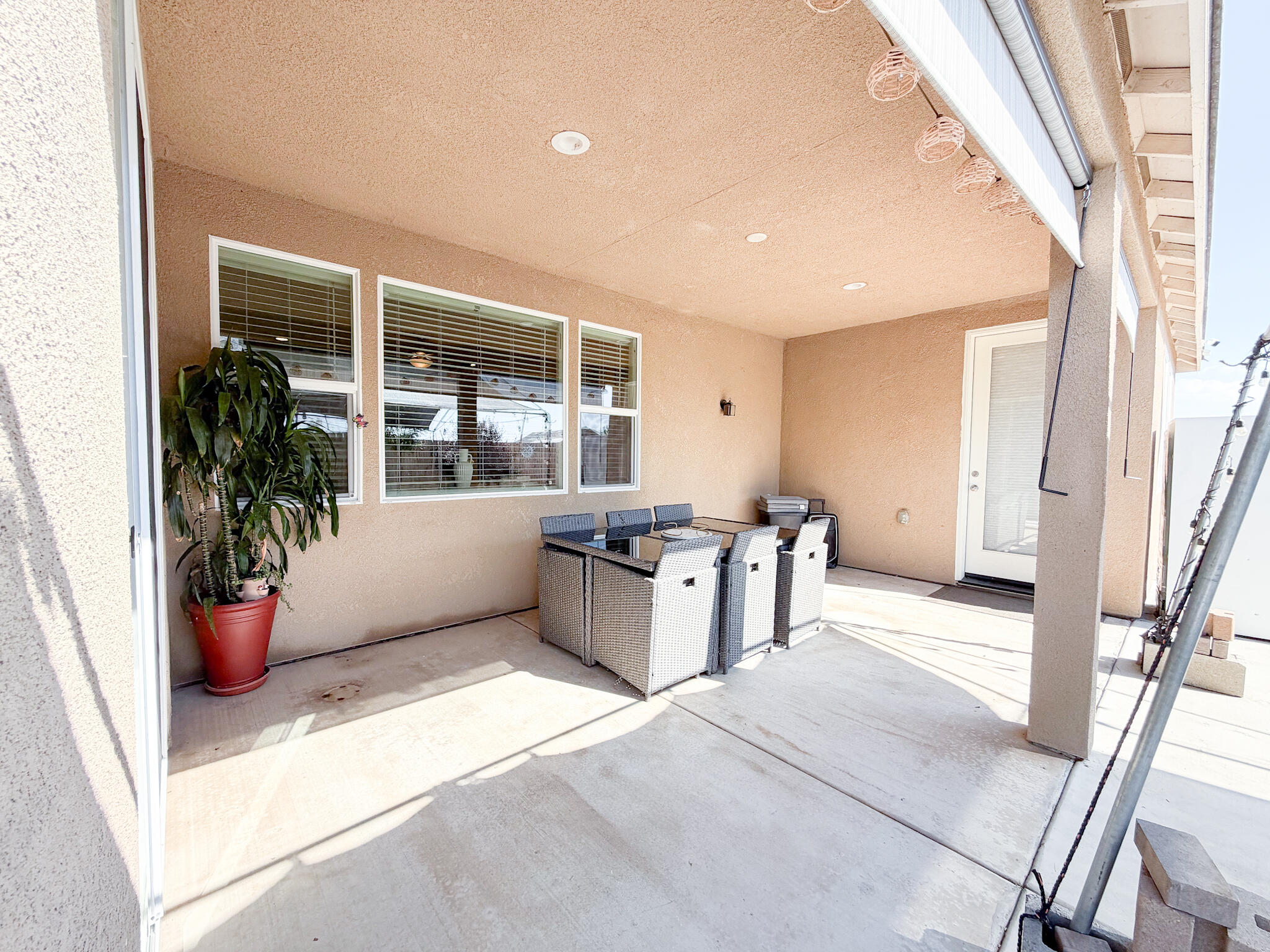 3479 Lennox St, Tulare, CA 93274