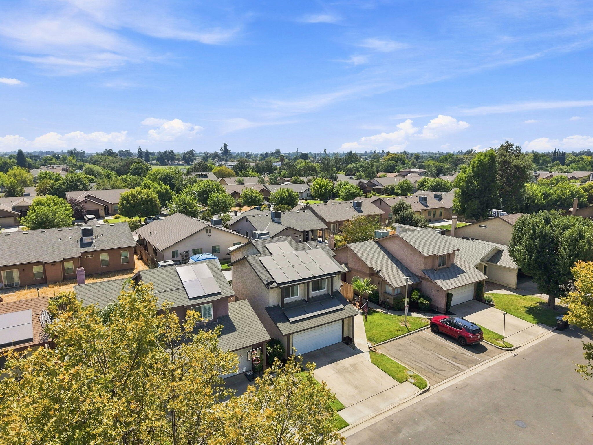 1143 E Ferguson Ave, Visalia, CA 93292