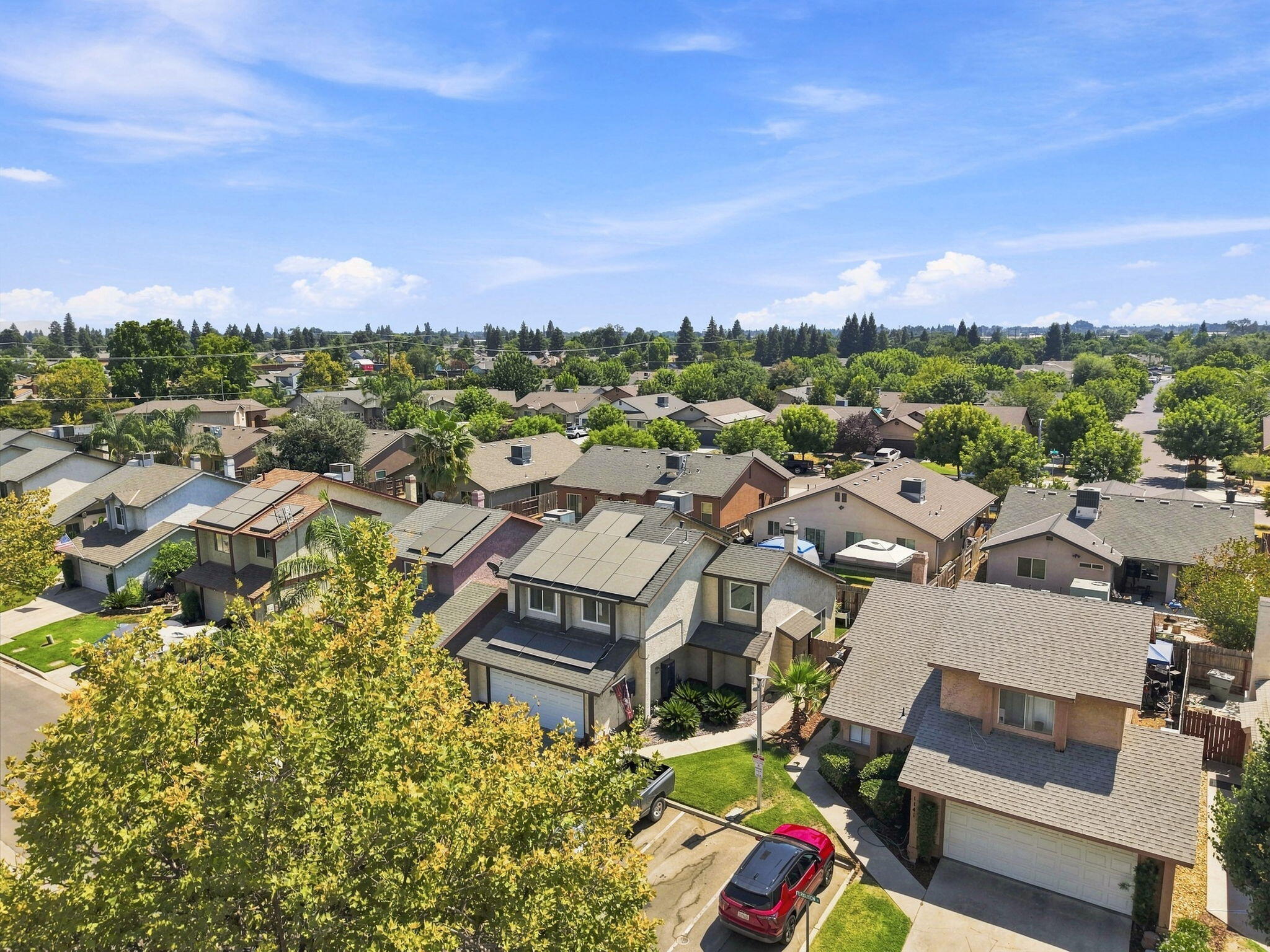 1143 E Ferguson Ave, Visalia, CA 93292