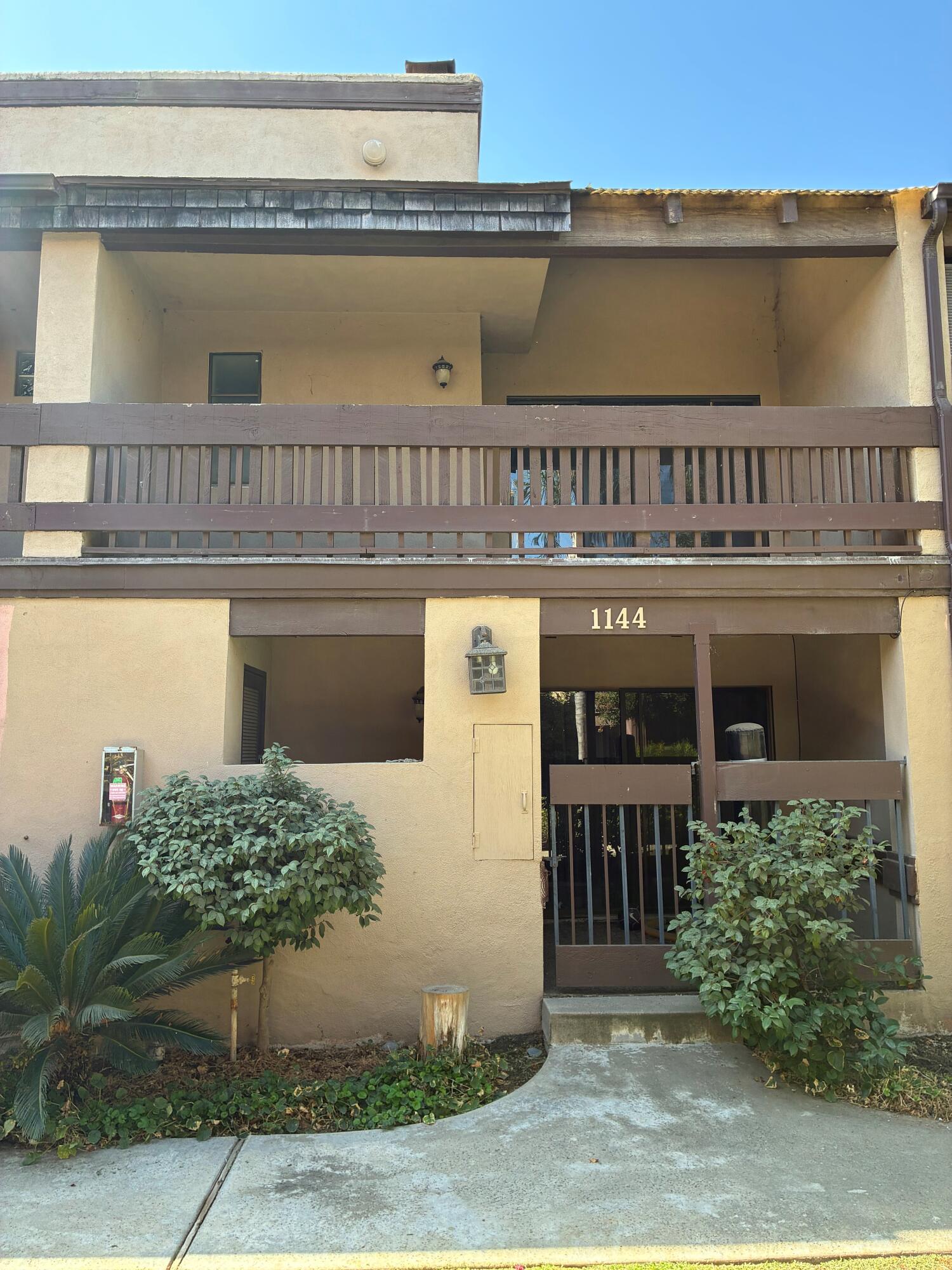 1144 N Gem St, Tulare, CA 93274