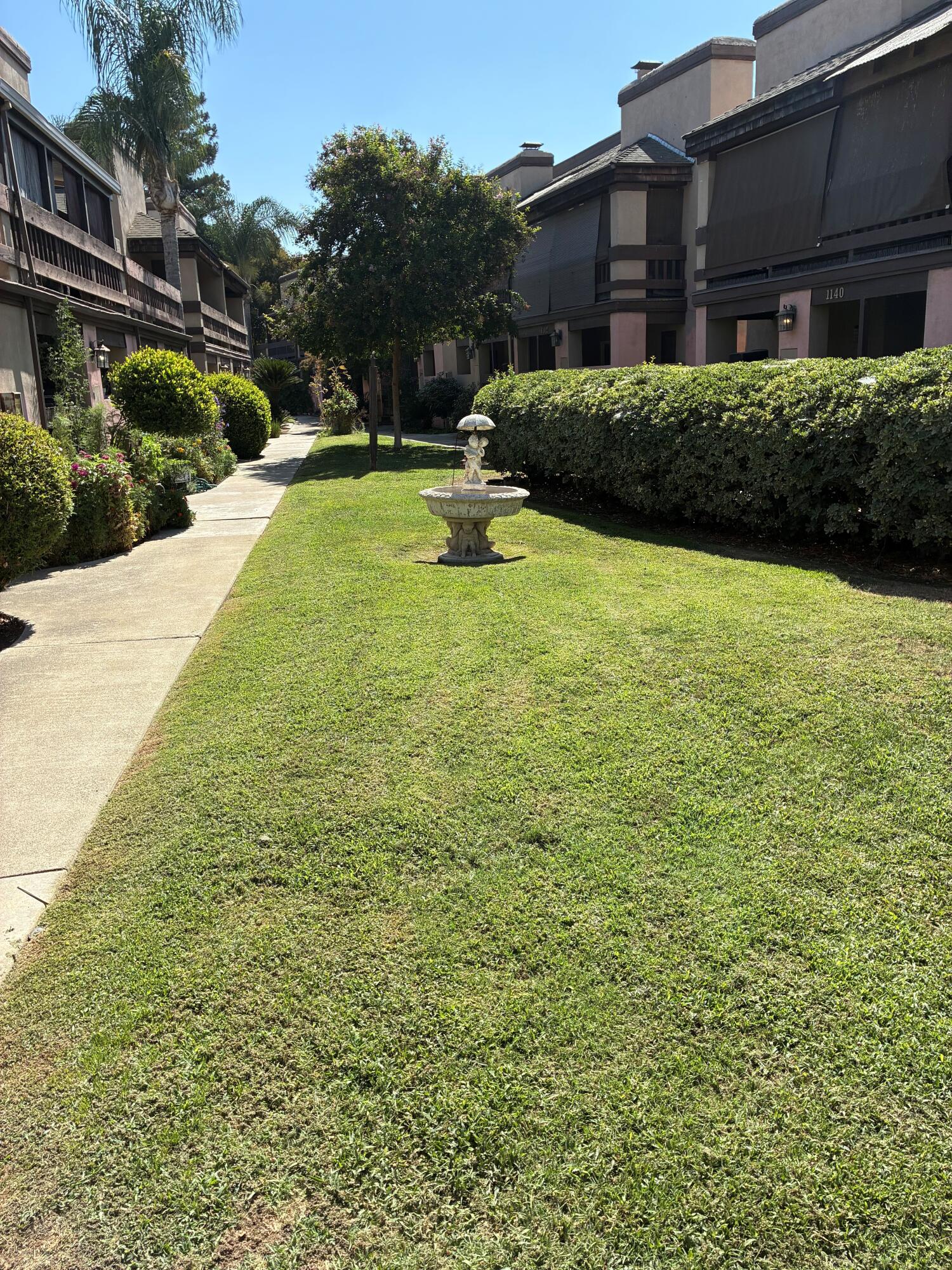 1144 N Gem St, Tulare, CA 93274