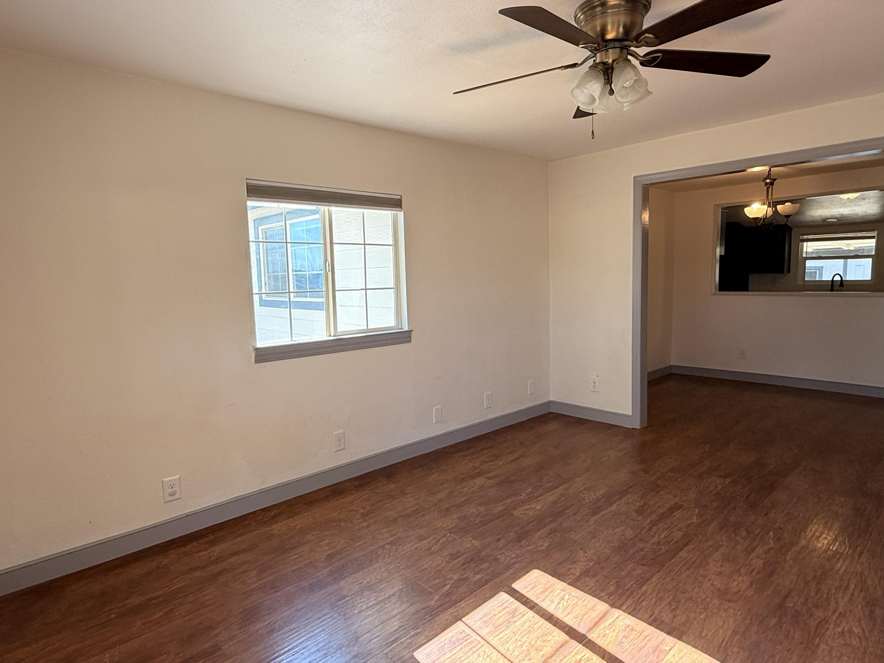 103 E Firebaugh Ave, Exeter, CA 93221