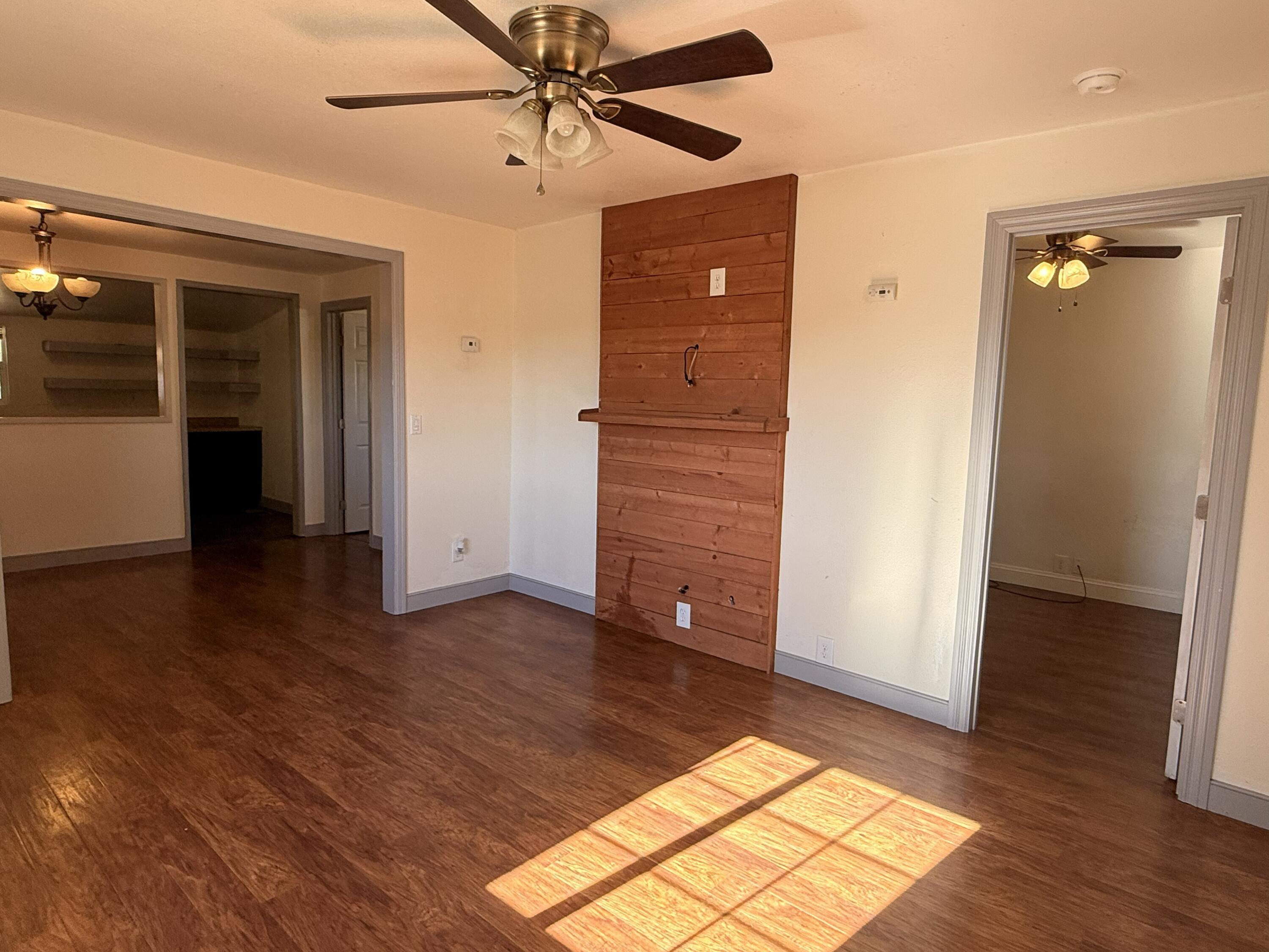 103 E Firebaugh Ave, Exeter, CA 93221