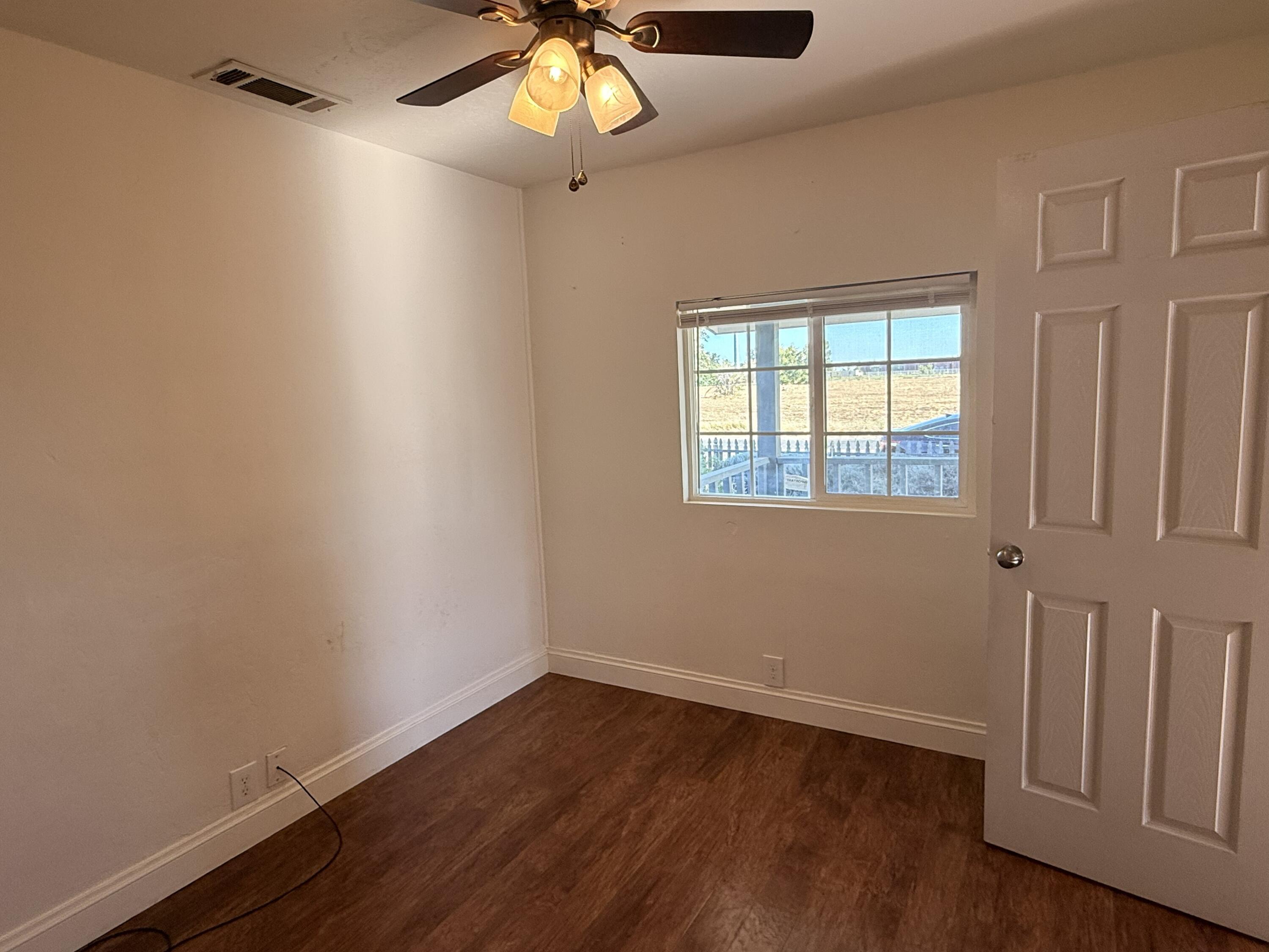 103 E Firebaugh Ave, Exeter, CA 93221