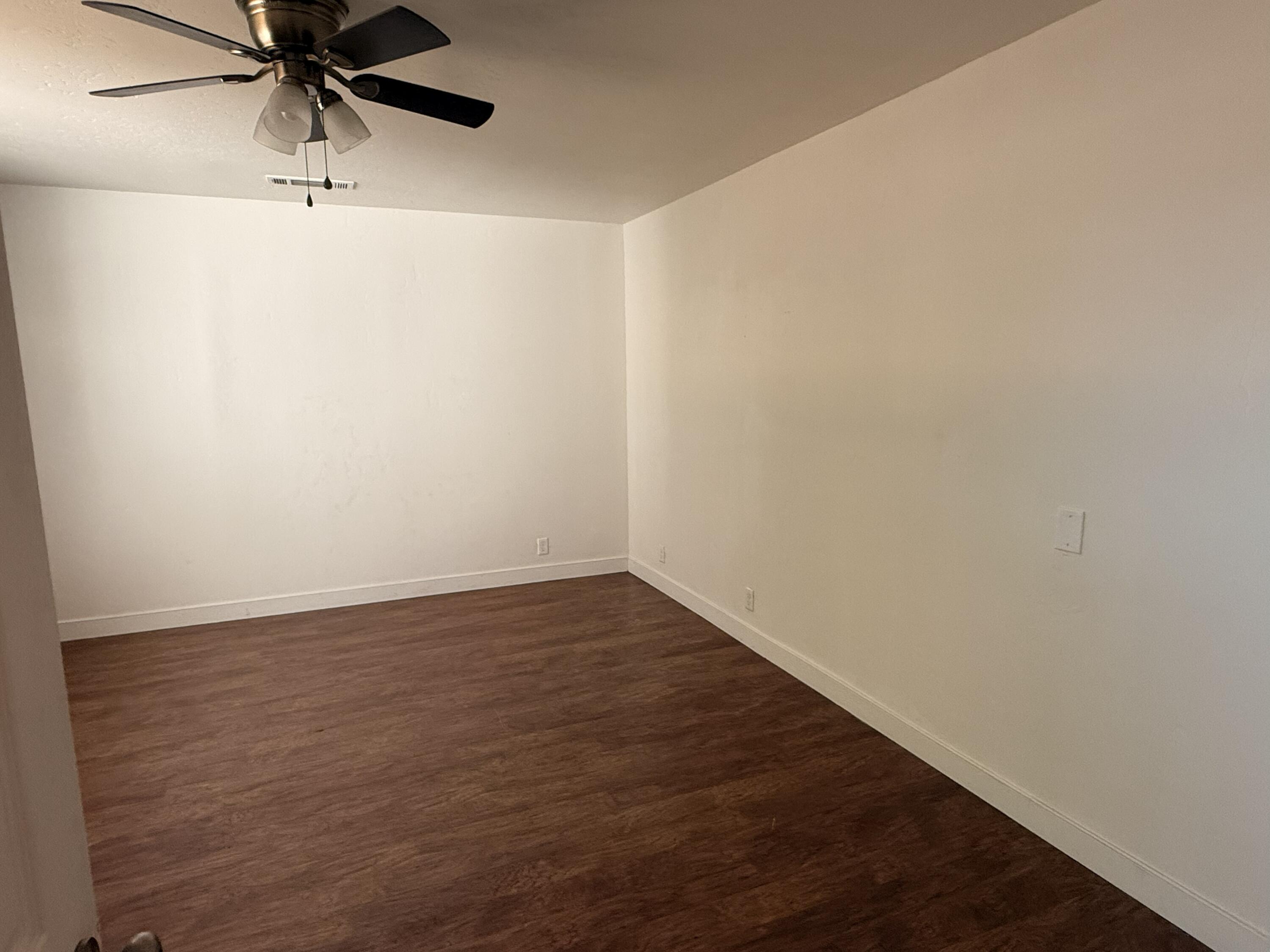 103 E Firebaugh Ave, Exeter, CA 93221