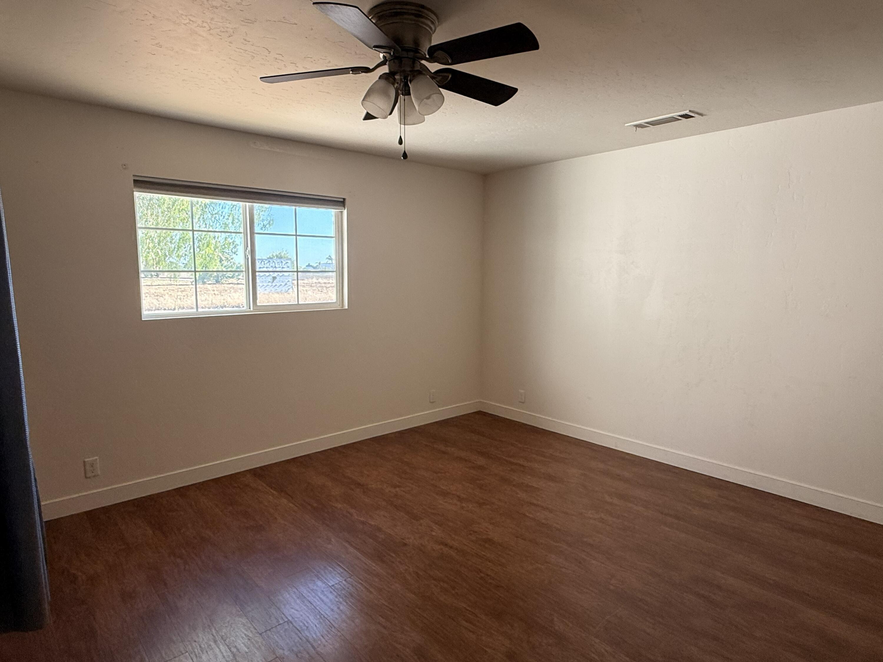 103 E Firebaugh Ave, Exeter, CA 93221