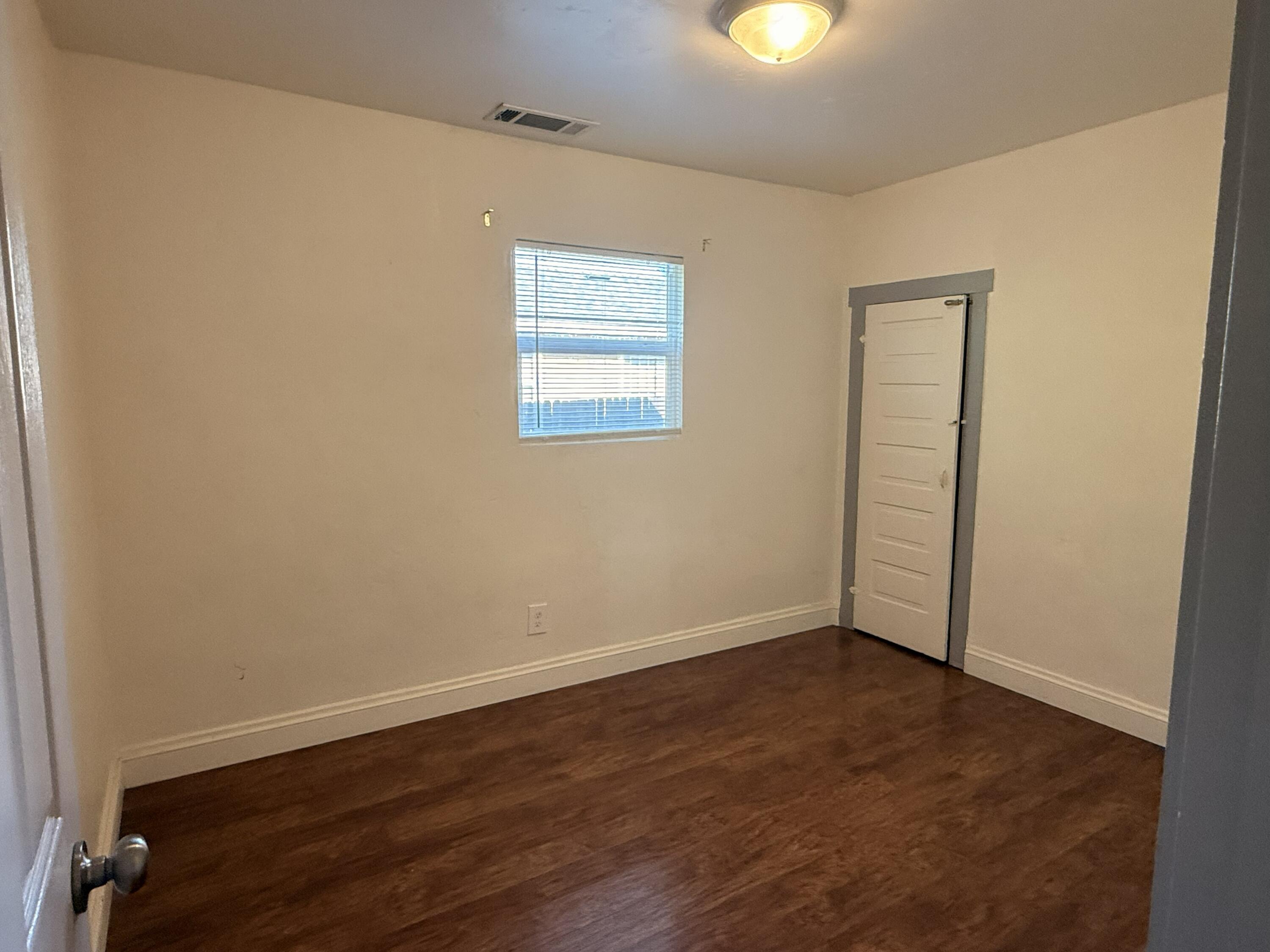 103 E Firebaugh Ave, Exeter, CA 93221