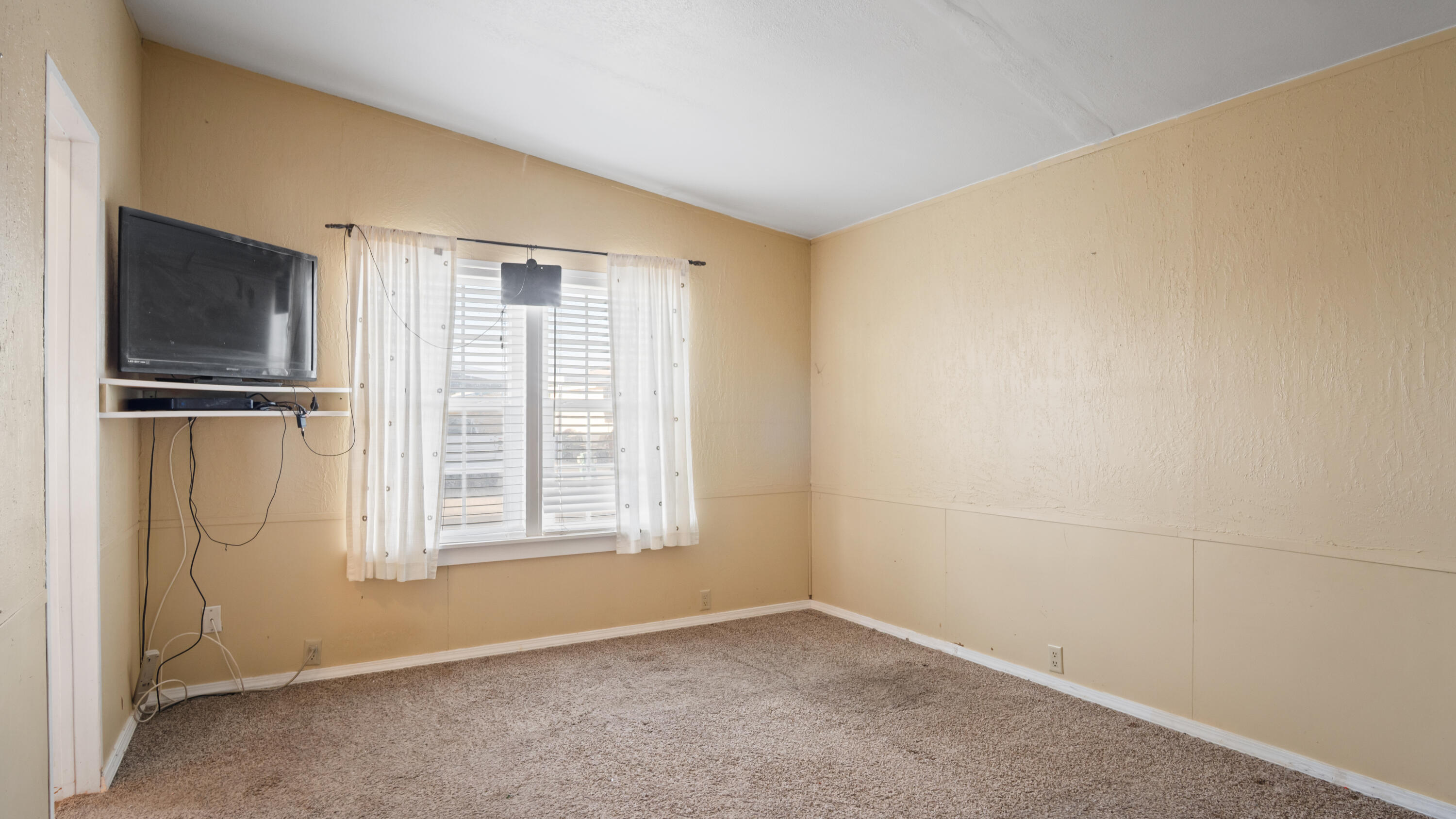 2300 W Morton Ave #173, Porterville, CA 93257