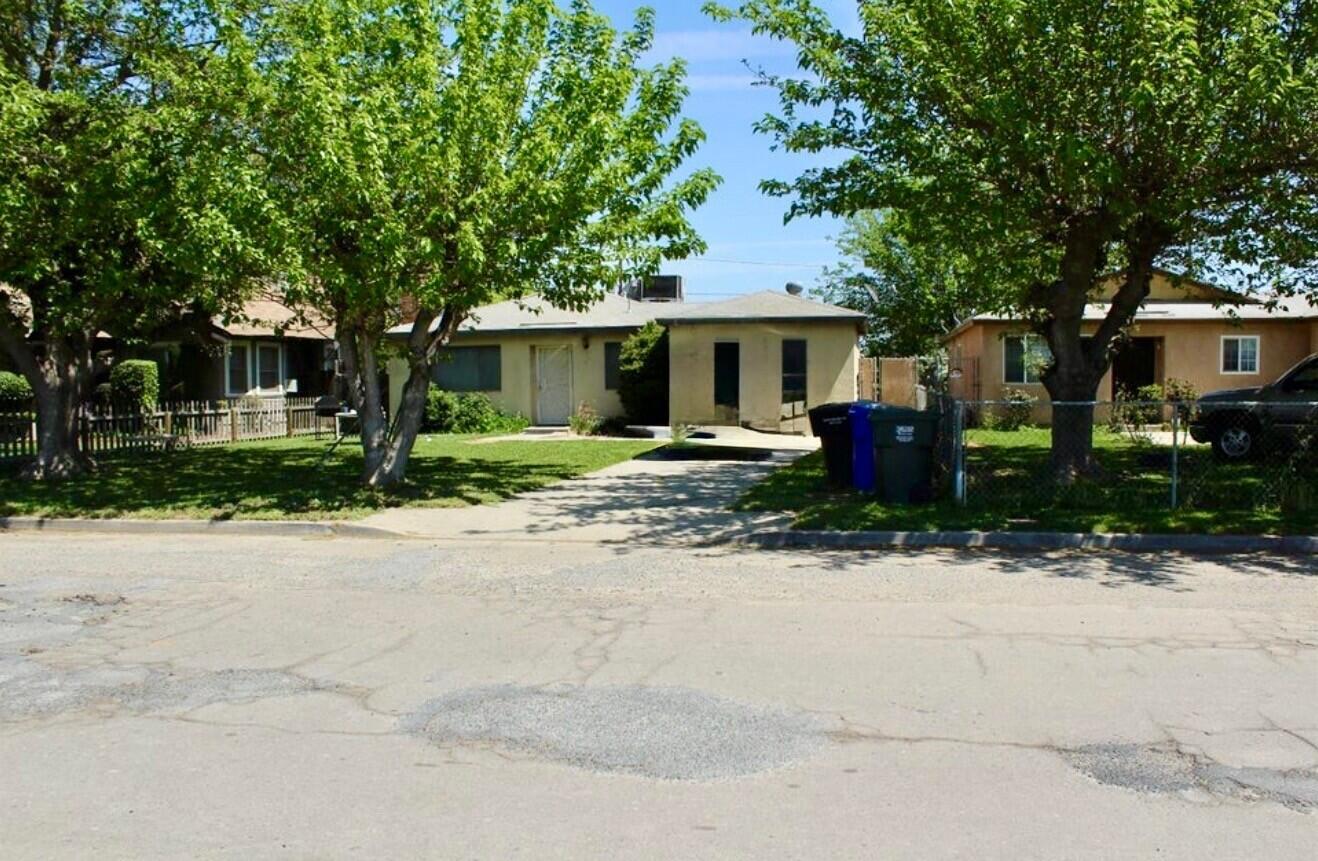 278 N Berry Rd, Tipton, CA 93272